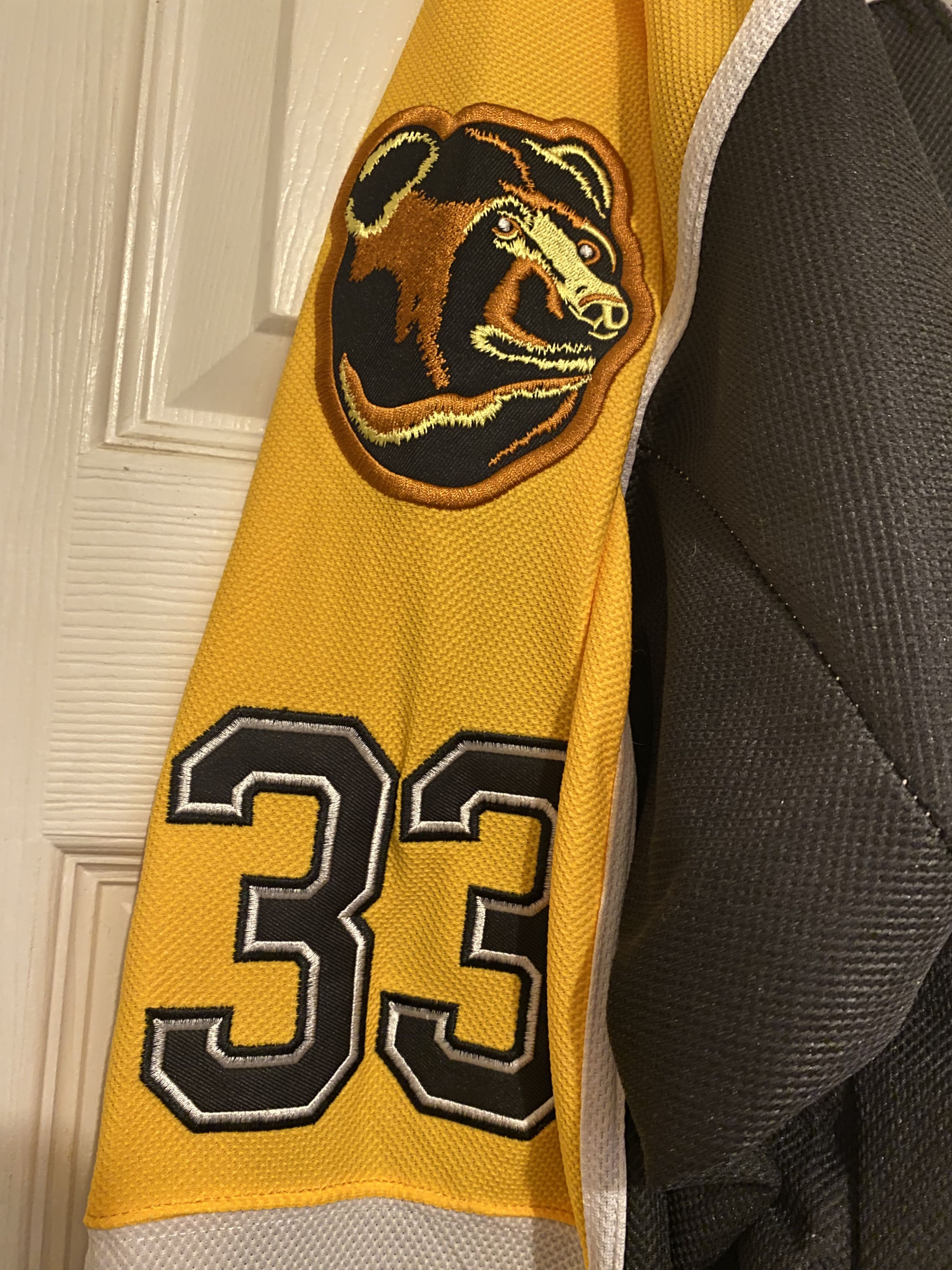 Ccm Boston Bruins Zdeno Chára jersey 33 ccm Size US L / EU 52-54 / 3 - 2 Thumbnail