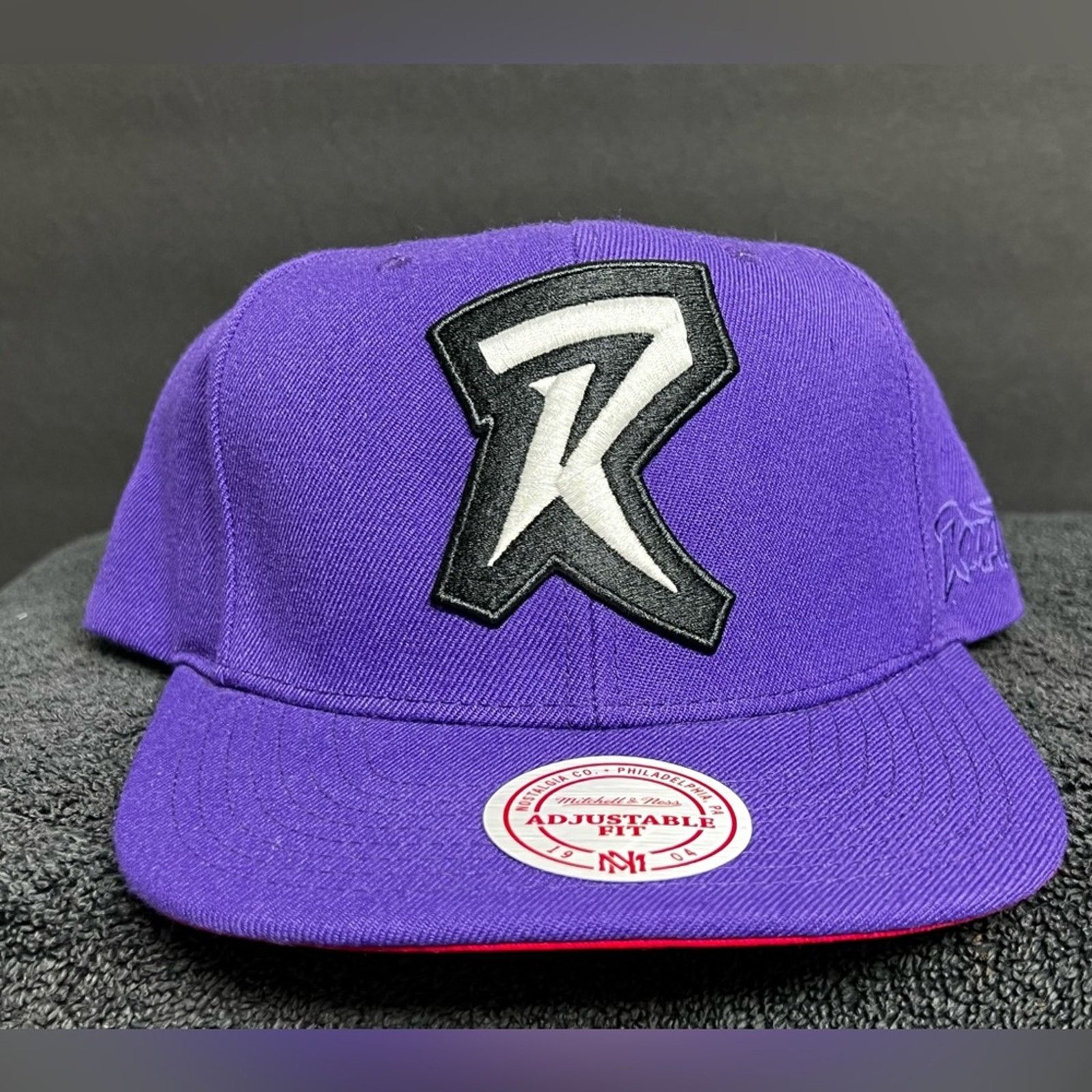 Mitchell & Ness NWT Mitchell & Ness Purple Toronto Raptors HWC Core Snapback Size ONE SIZE - 1 Thumbnail