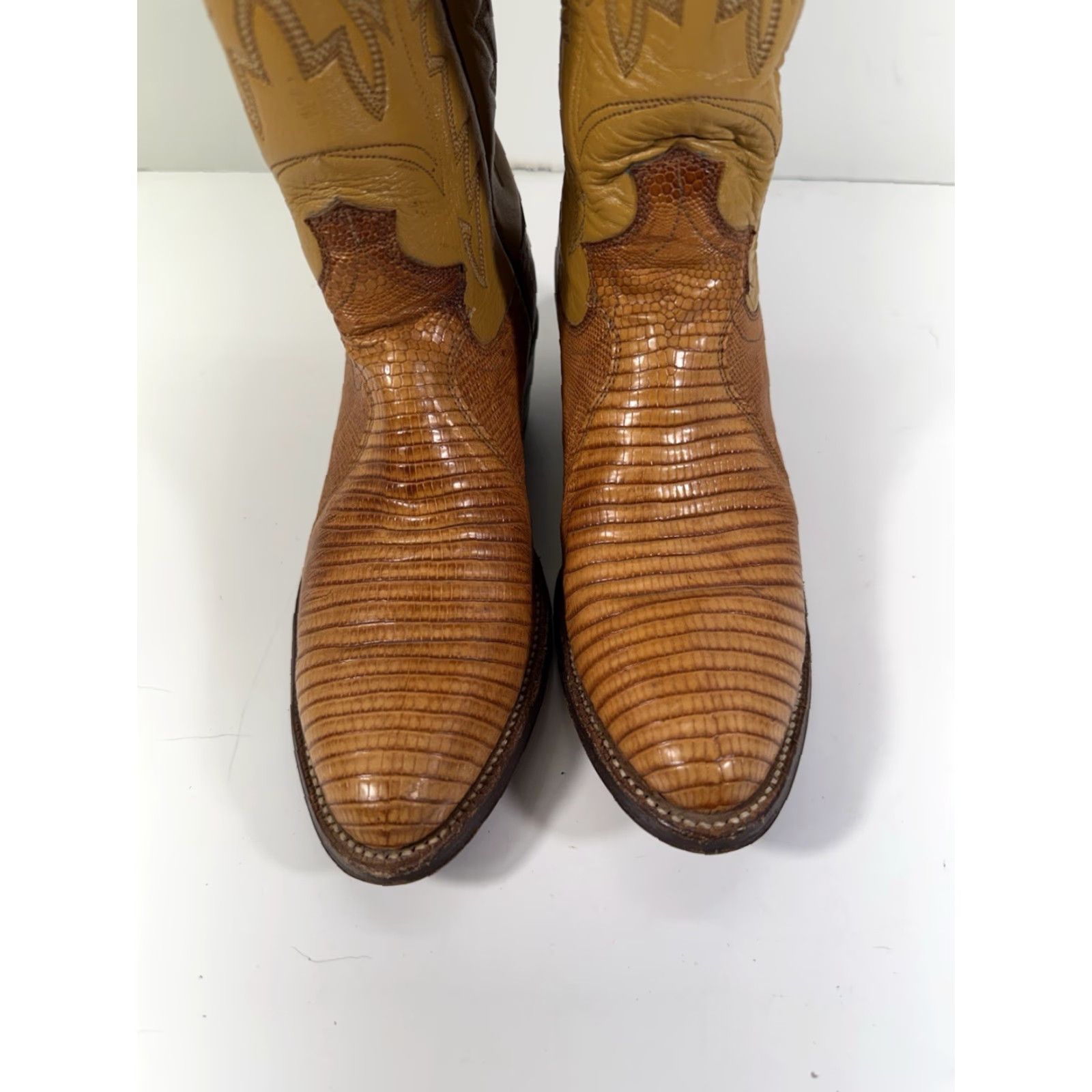 Justin Boots VINTAGE Justin Boots Lizard Boots Women 5 B Butterscotch Brown Western USA 4557 Size US 5 / IT 35 - 3 Thumbnail