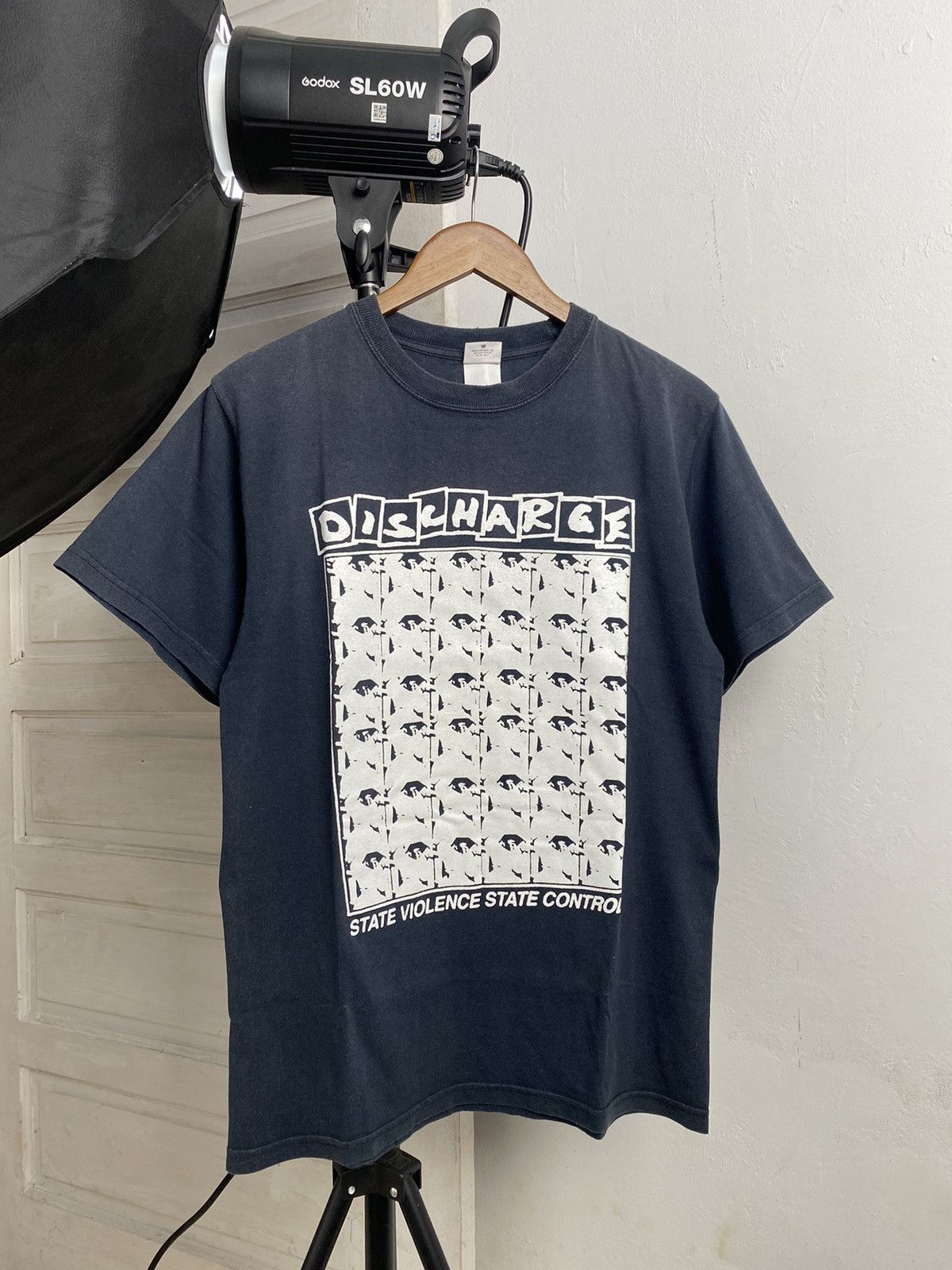 Band Tees × Vintage Discharge state violence state control t-shirt Size US M / EU 48-50 / 2 - 1 Thumbnail