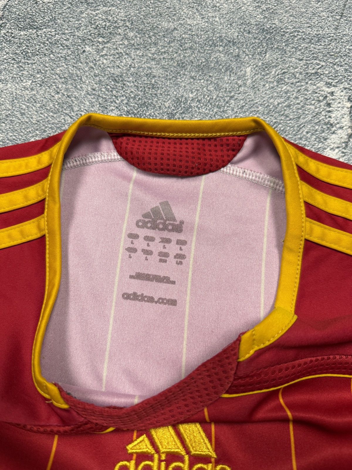 Adidas Vintage Adidas Spain Football Soccer Jersey Size US L / EU 52-54 / 3 - 9 Thumbnail