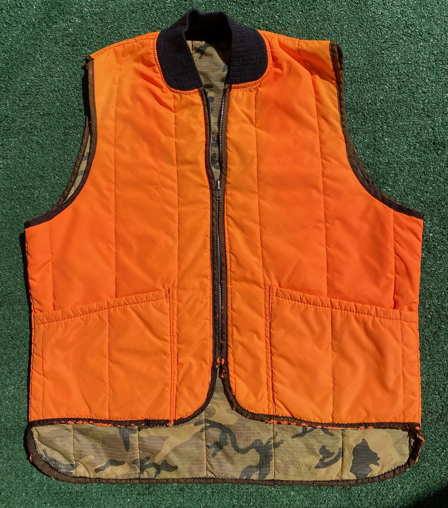 Vintage 80s Orange Camo Camouflage Reversible Distressed Vest Large Size US L / EU 52-54 / 3 - 11 Thumbnail