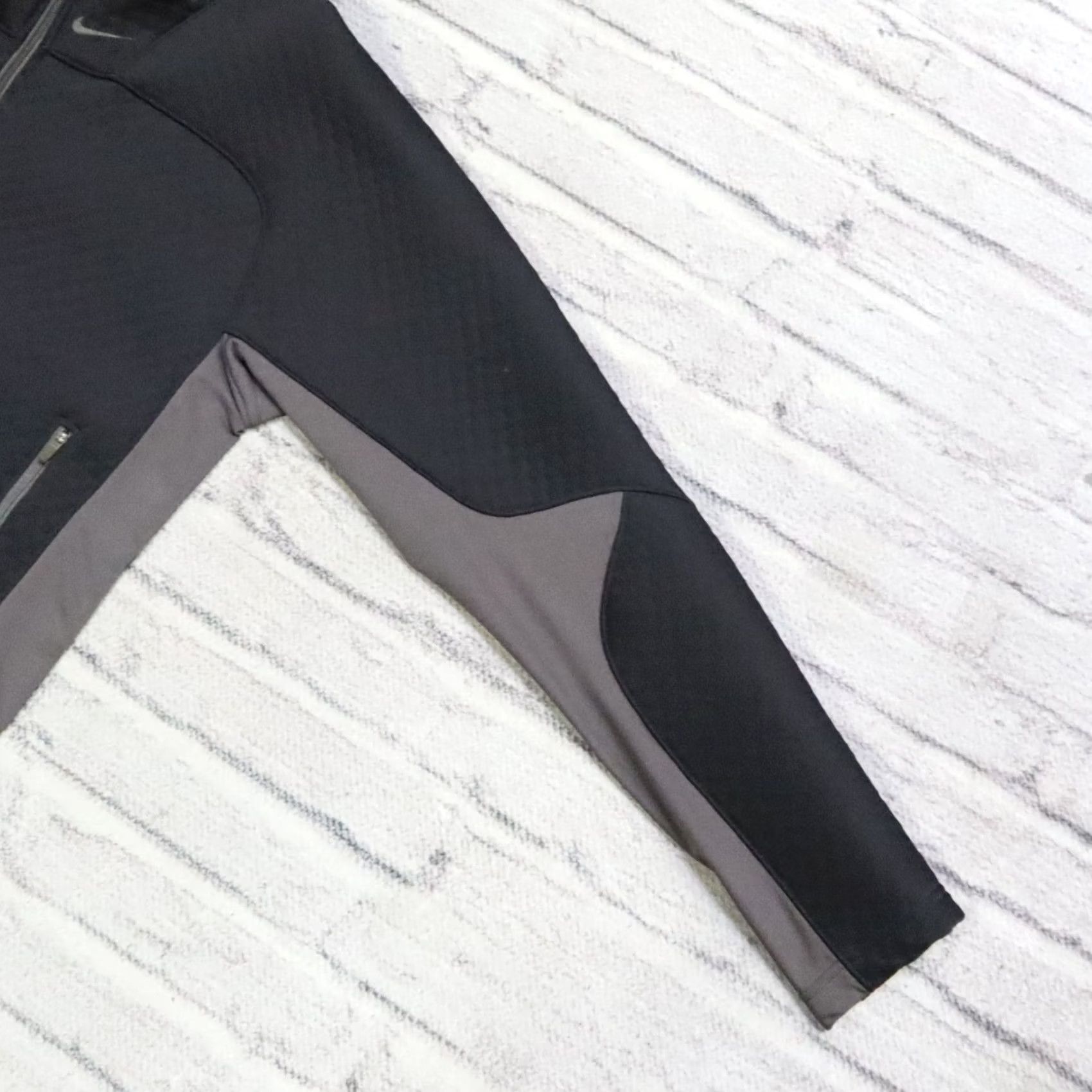 Nike Nike Sphere Thermal Jacket Mens M Black Size US M / EU 48-50 / 2 - 5 Thumbnail