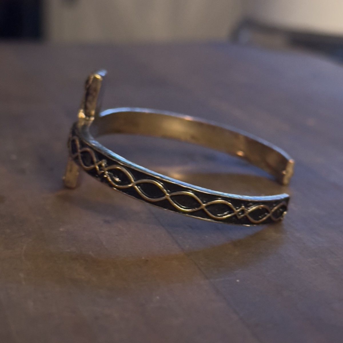 Other Gold tone black enamel cross cuff bangle bracelet Size ONE SIZE - 6 Thumbnail