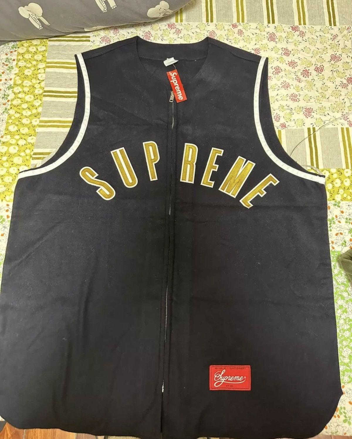 Supreme Supreme arc logo 16 wool vest Size US XL / EU 56 / 4 - 1 Thumbnail