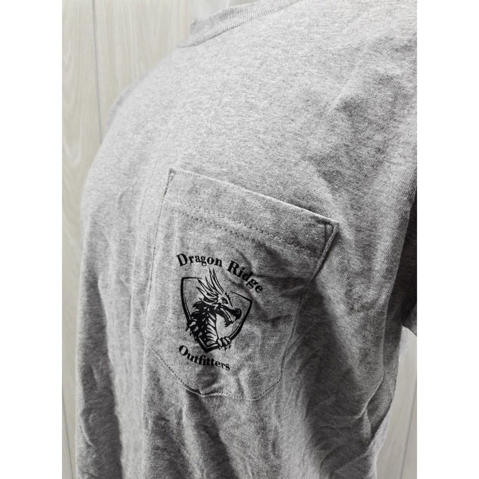 Vintage Dragon Ridge Outfitters Gray Pocket T Shirt Mens Large 2024 Squirrel Revival Size US L / EU 52-54 / 3 - 6 Thumbnail