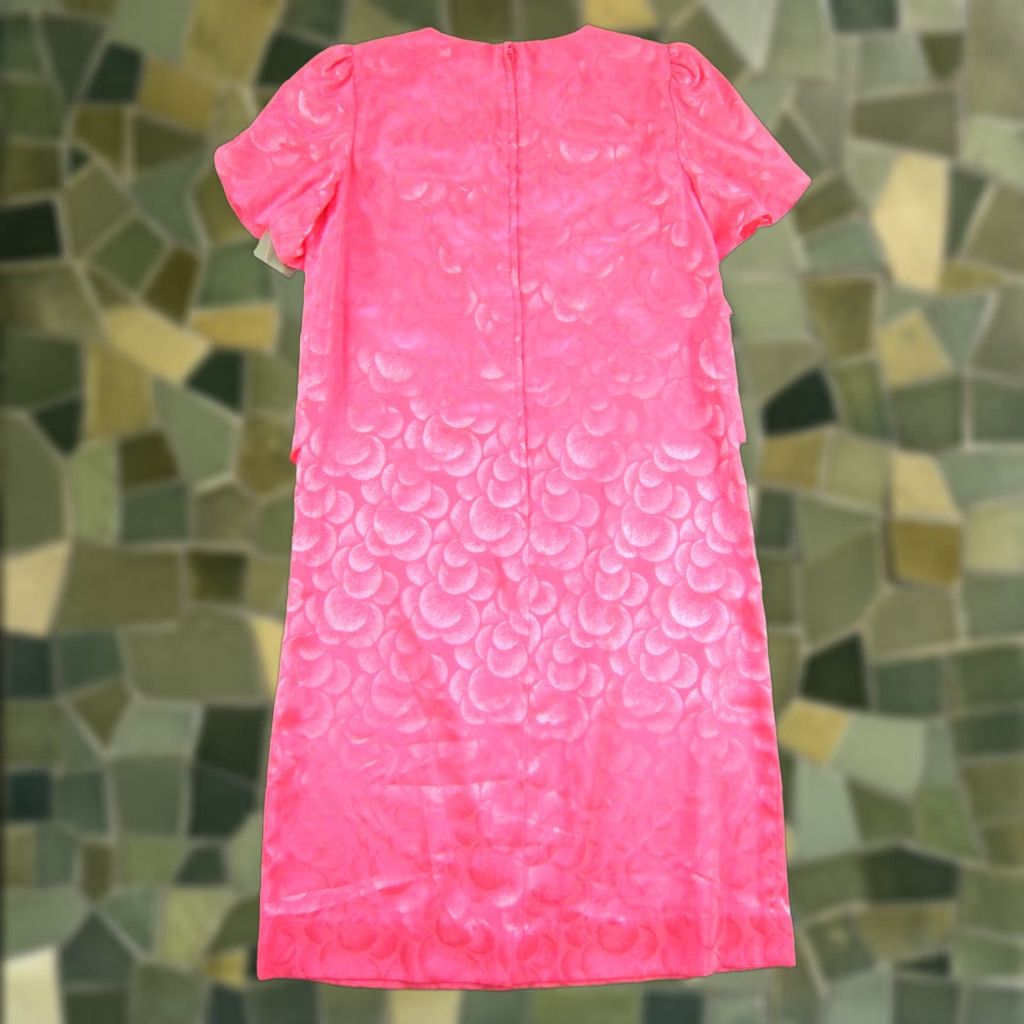 Vintage NWT Leslie Fay Pink Silky Short Sleeve Sheath Shift Midi Dress 4/S Size 27" / US 4 / IT 40 - 1 Thumbnail