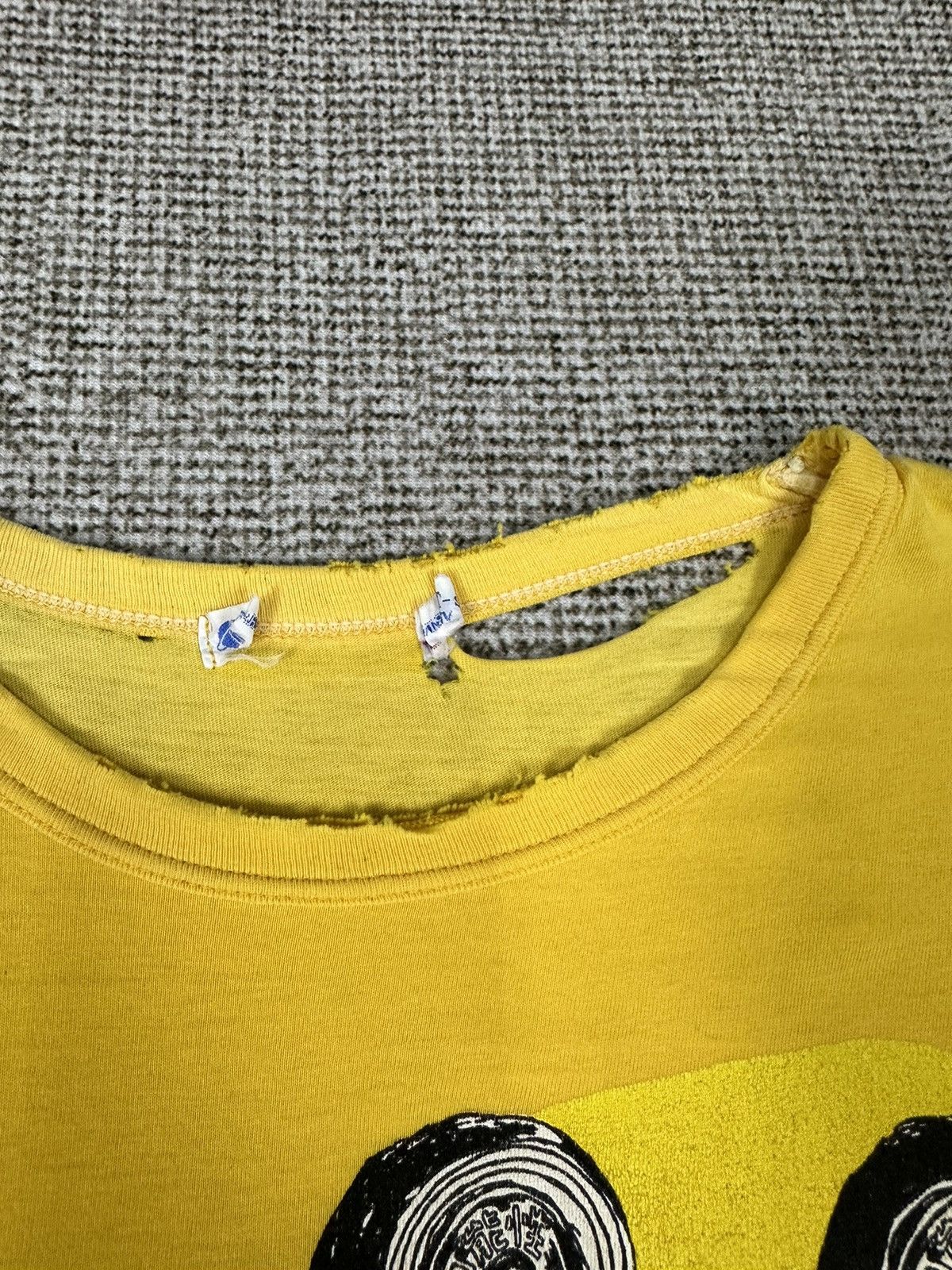 Japanese Brand Vintage 24 Hour Television Thrashed 60s Tshirt A965 Size US M / EU 48-50 / 2 - 10 Thumbnail
