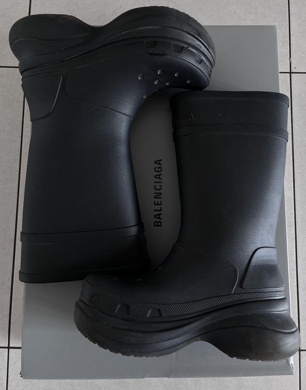 Balenciaga × Crocs Balenciaga Crocs Boots Size US 12 / EU 45 - 2 Thumbnail