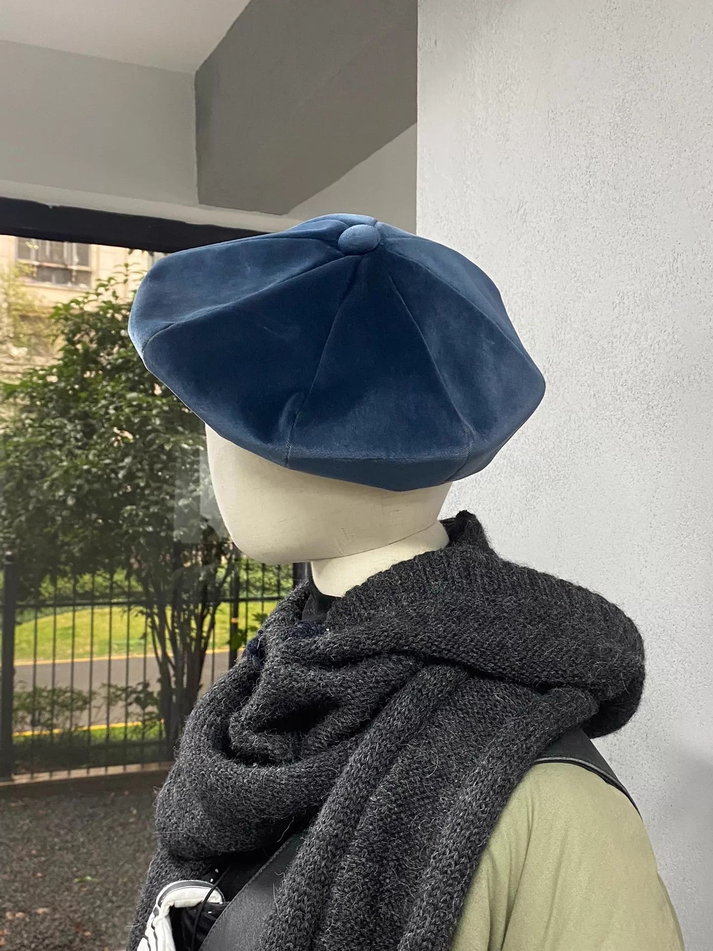 Number (N)ine Number (N)ine x NIEDIECK BlueVelvet Octagonal Newsboy Cap Size ONE SIZE - 8 Thumbnail