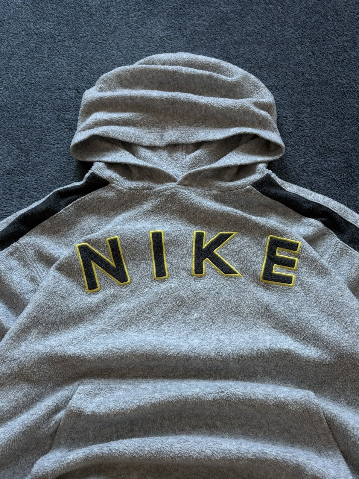 Nike 90s Nike Vintage Spellout Logo Teddy Fleece Hoodie Rare Y2K Size US S / EU 44-46 / 1 - 5 Thumbnail
