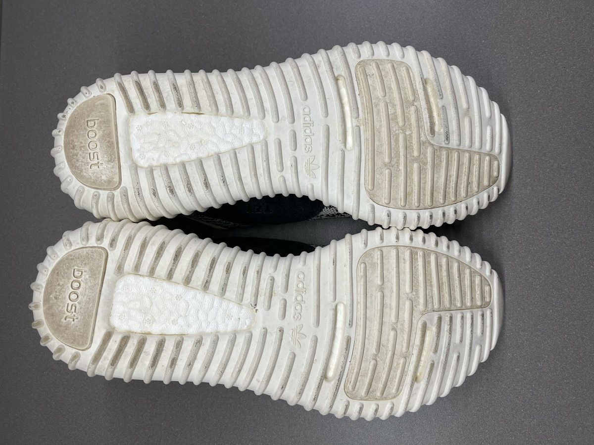 Yeezy Adidas Yeezy boost 350 v1 Turtledove Size US 9 / EU 42 - 19 Thumbnail
