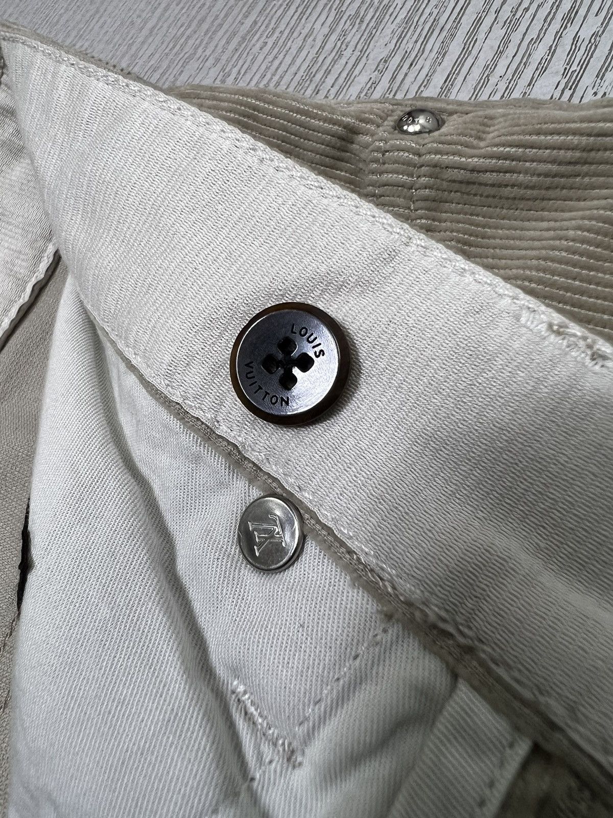 Louis Vuitton Louis Vuitton - “Gaston V” Slim Corduroy Trouser Size US 30 / EU 46 - 14 Thumbnail