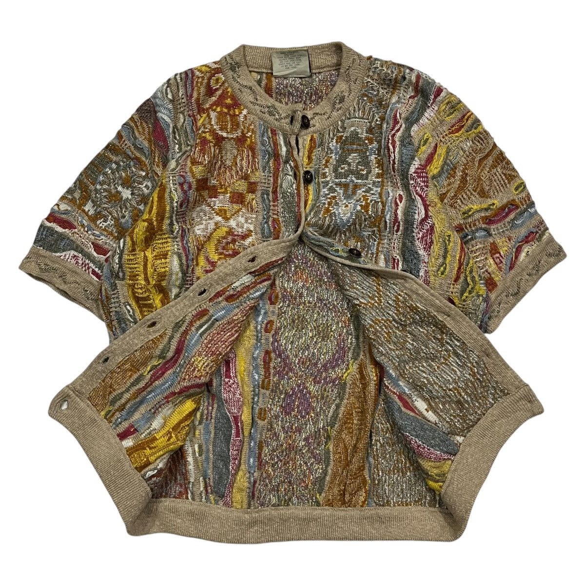 Coogi Vintage Coogi Short Sleeve 3d Knit Size US M / EU 48-50 / 2 - 3 Thumbnail