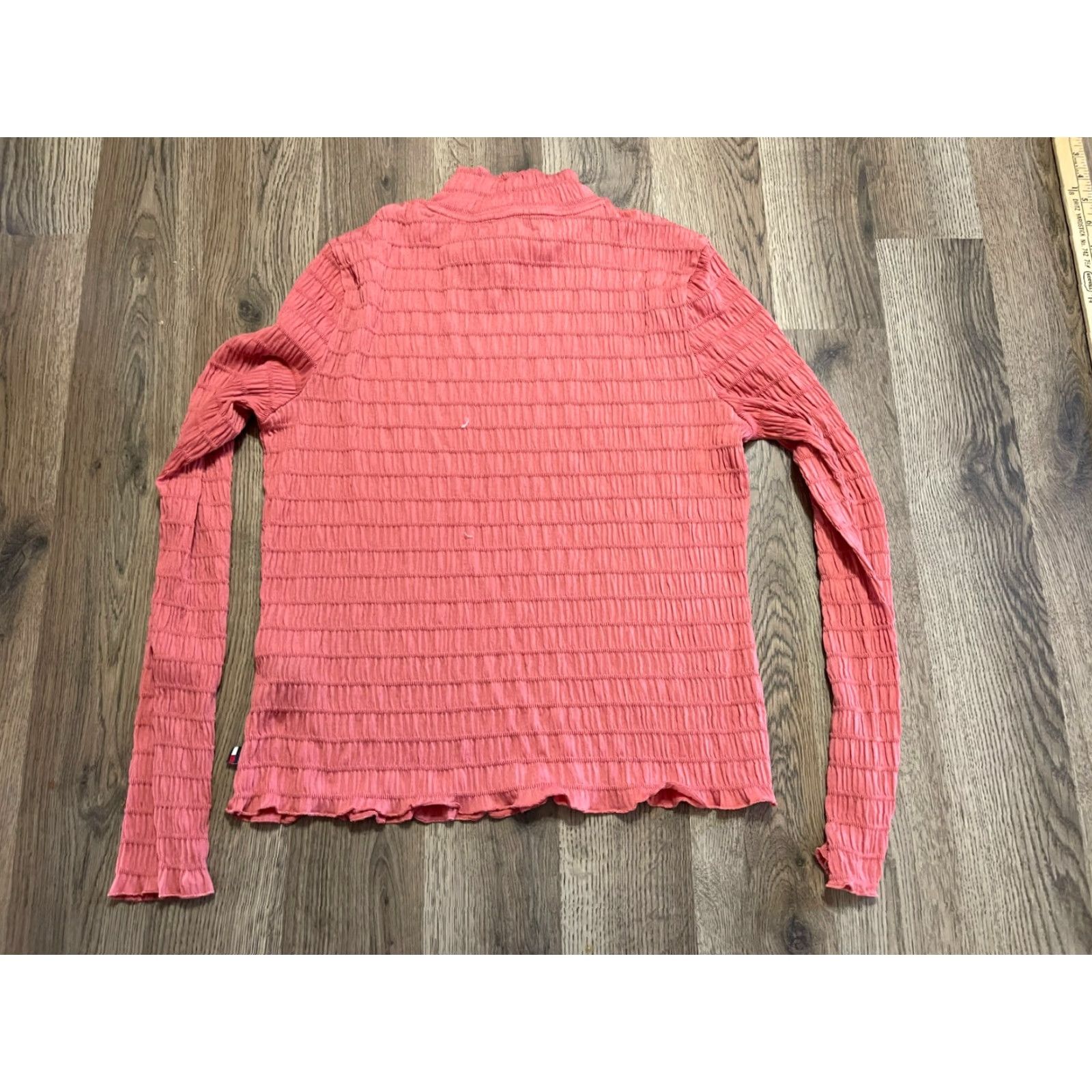 Tommy Hilfiger Tommy Hilfiger Shirt Women's Small Orange Turtleneck Long Sleeve Smocked Casual Size S / US 4 / IT 40 - 2 Thumbnail
