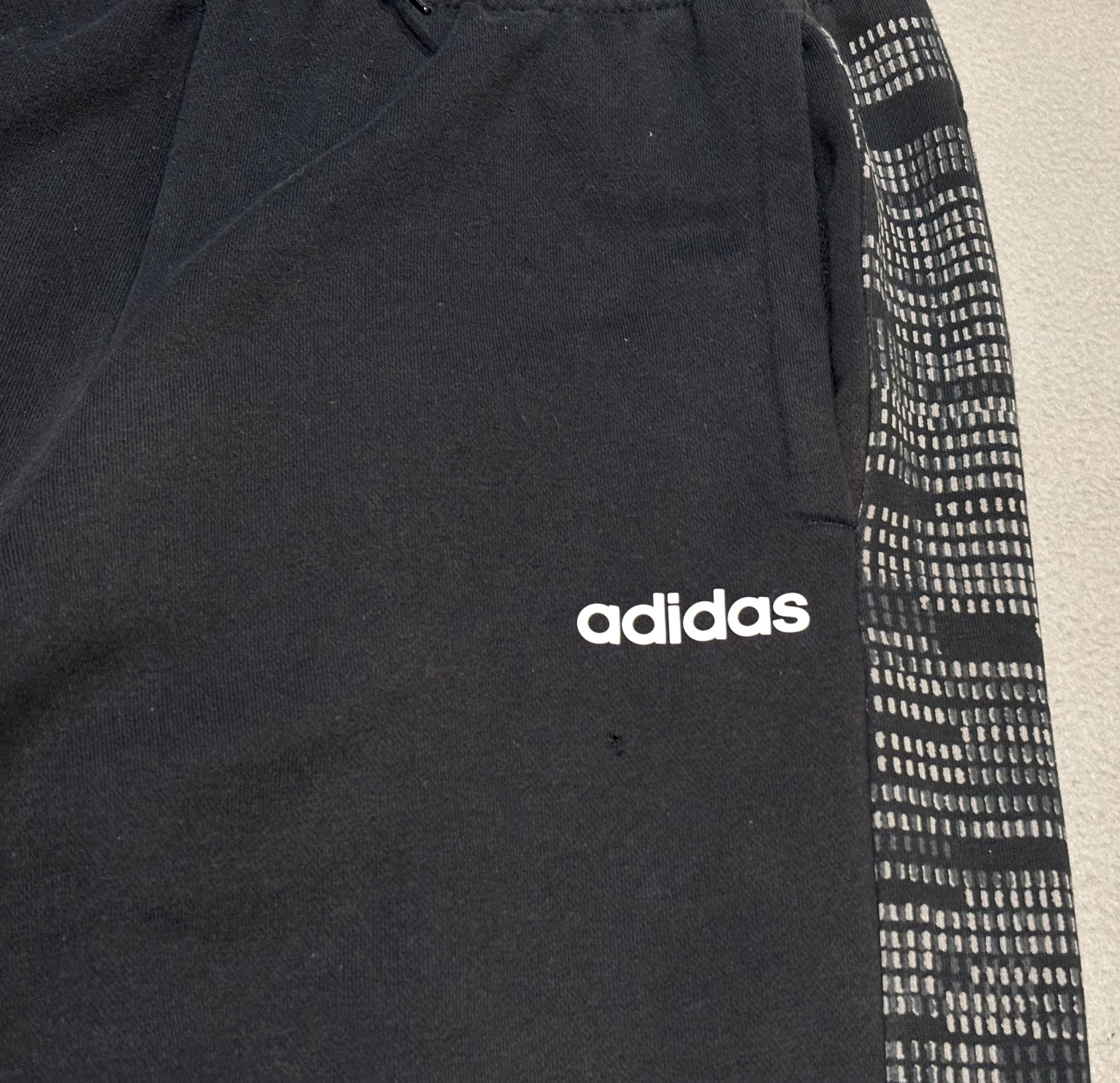 Adidas Adidas Essential AOP Pant Size L Size US 34 / EU 50 - 10 Thumbnail