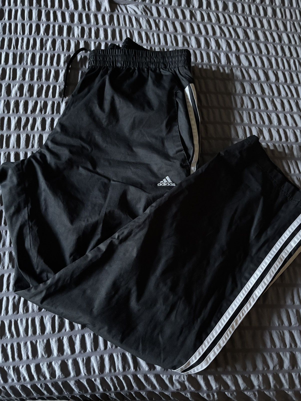 Adidas Adidas track pants Size US 38 / EU 54 - 2 Thumbnail