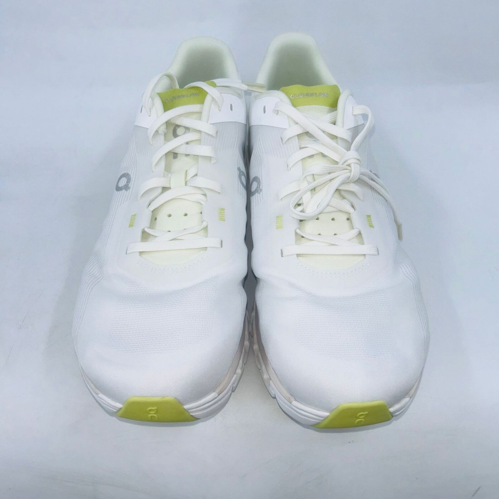 WOMEN'S CLOUDFLOW WHITE/SAND COMFORT RUNNING SHOES SIZE 8B