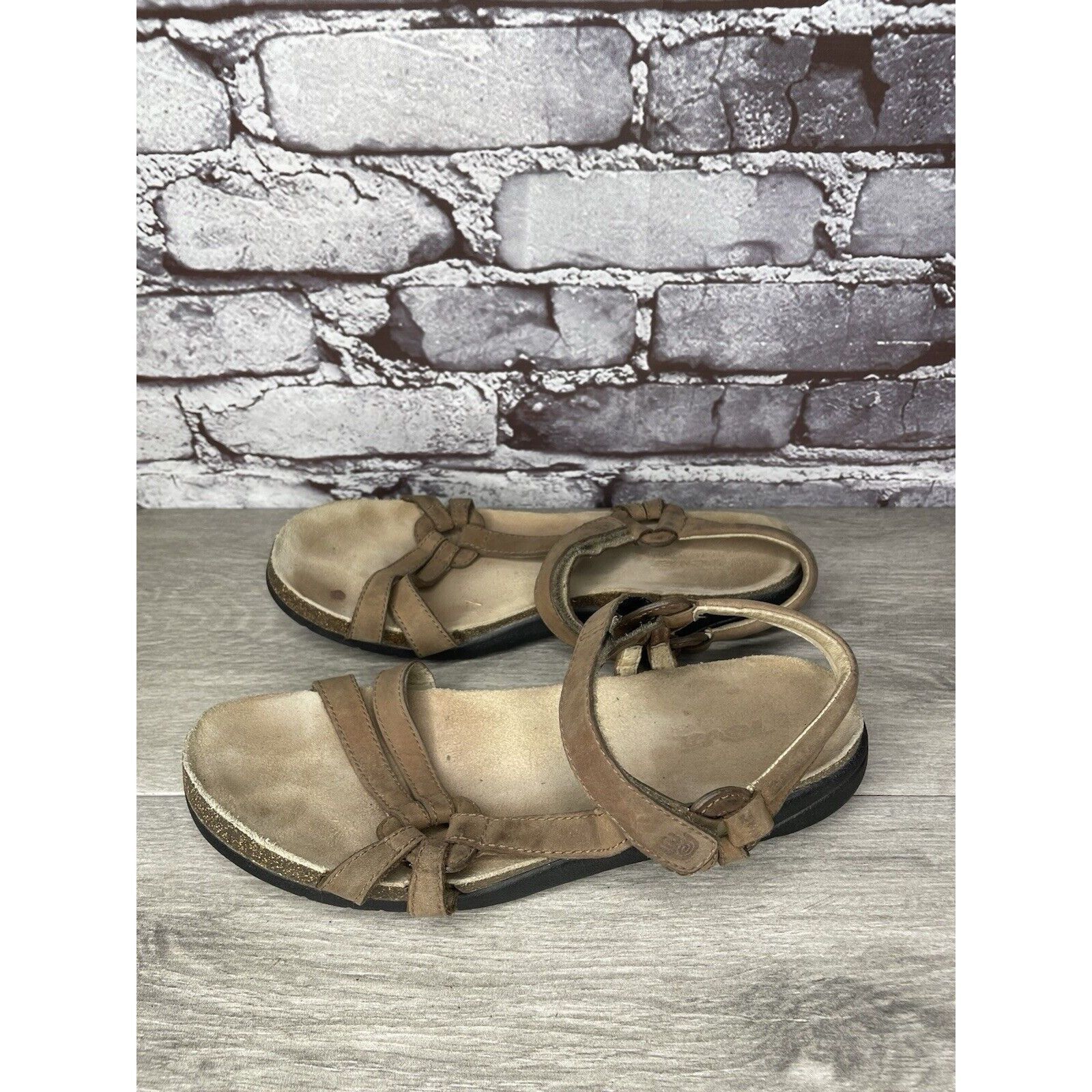 Teva Teva Ventura Cork Brown Ankle Strappy Casual Outdoor Sandals Size US 9 / IT 39 - 1 Thumbnail