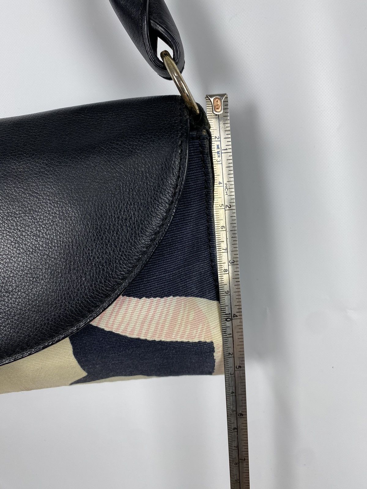 Salvatore Ferragamo Salvatore Ferragamo Gancini Shoulder Bag Canvas & Leather Size ONE SIZE - 12 Thumbnail