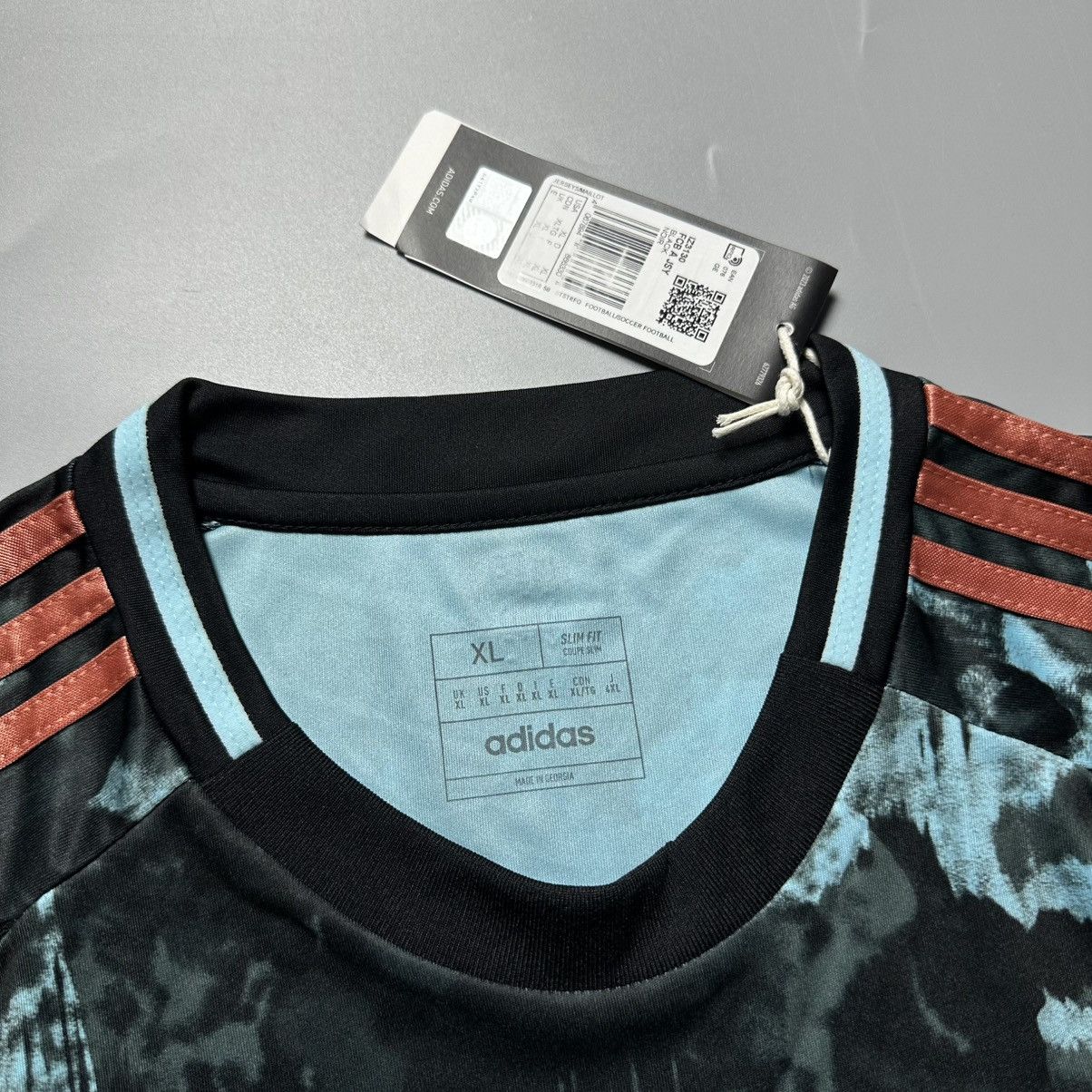 Vintage BAYERN ADIDAS 2024/2025 FOOTBALL AWAY JERSEY #9 KANE Size US XL / EU 56 / 4 - 8 Thumbnail