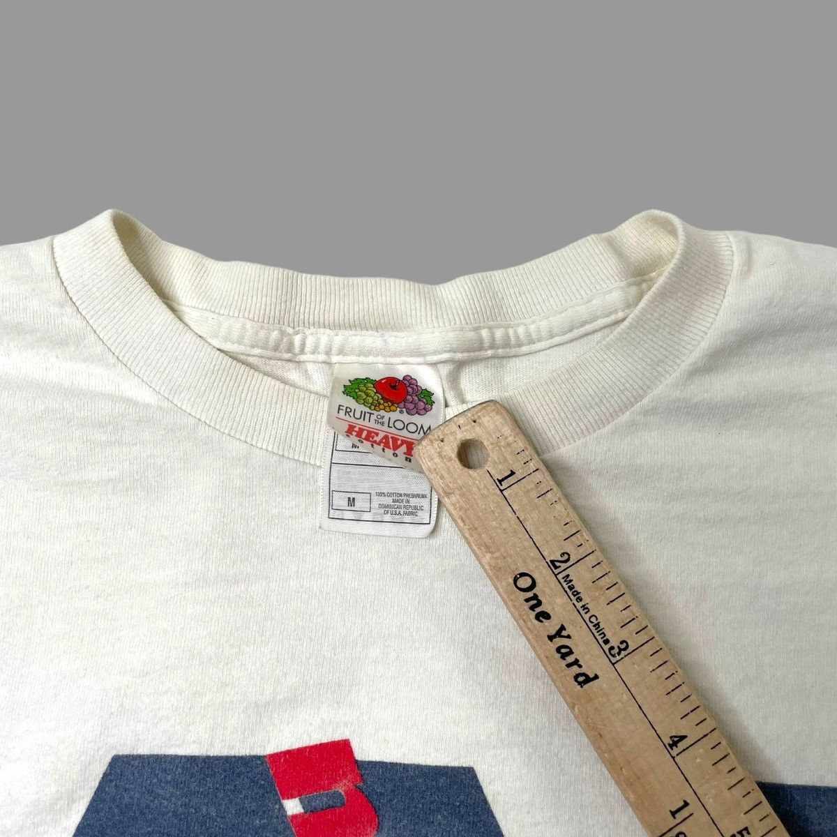 Vintage Vintage foreign av t shirt Size US S / EU 44-46 / 1 - 4 Thumbnail