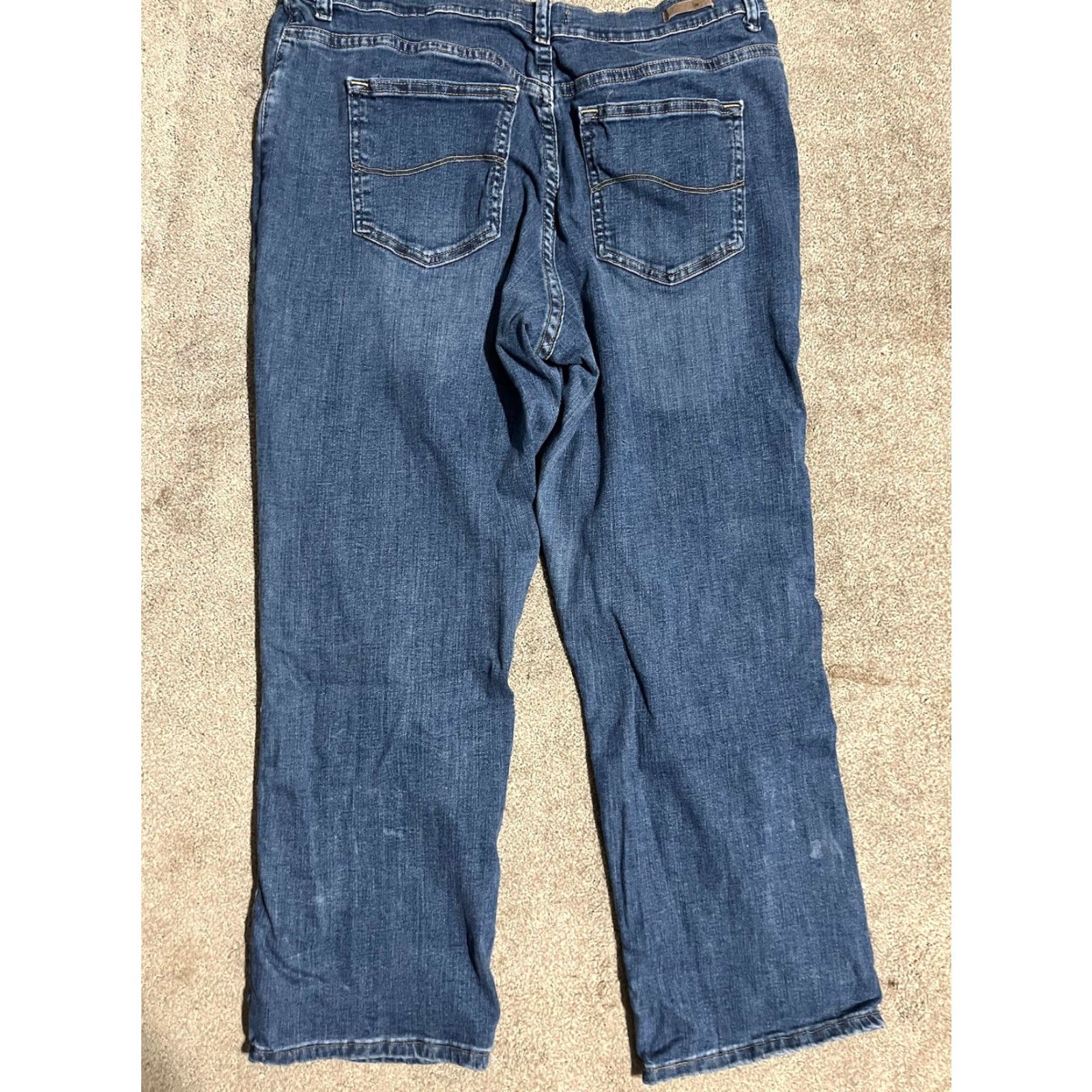 Lee Lee Jeans Straight Leg Relaxed Fit Mid Rise Size 16 Short Stretch Women's Size 38" / US 16 / IT 52 - 4 Thumbnail