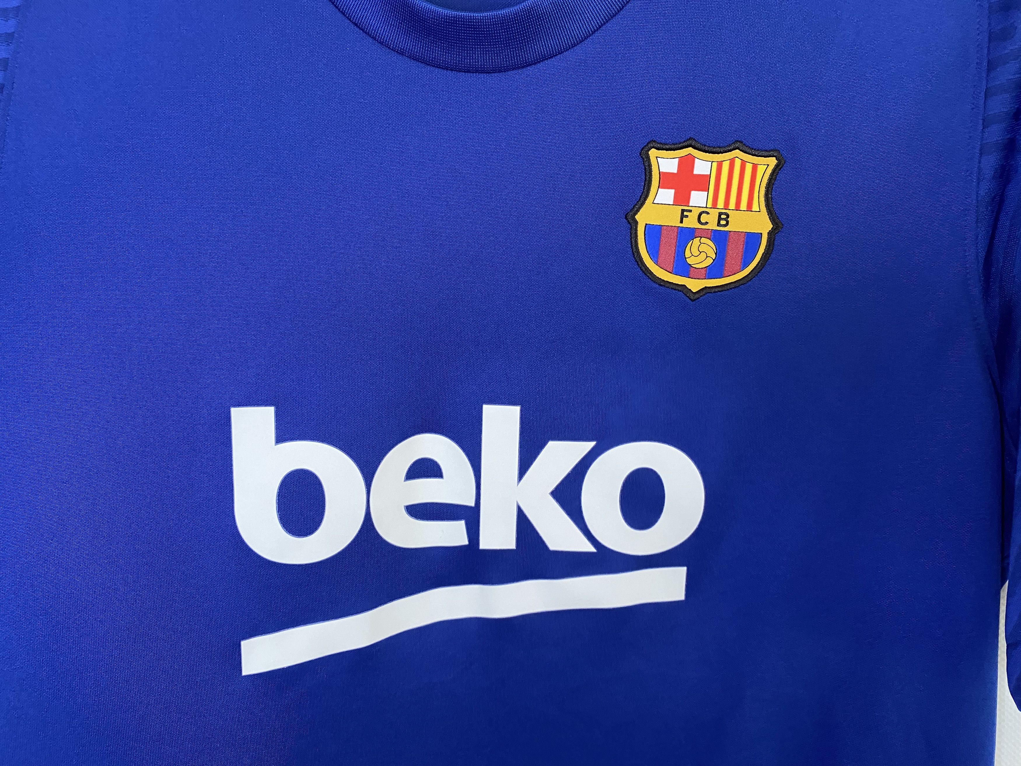 Nike BARCELONA 2021 TRAINING SHIRT FOOTBALL SHIRT SOCCER JERSEY Size US M / EU 48-50 / 2 - 4 Thumbnail