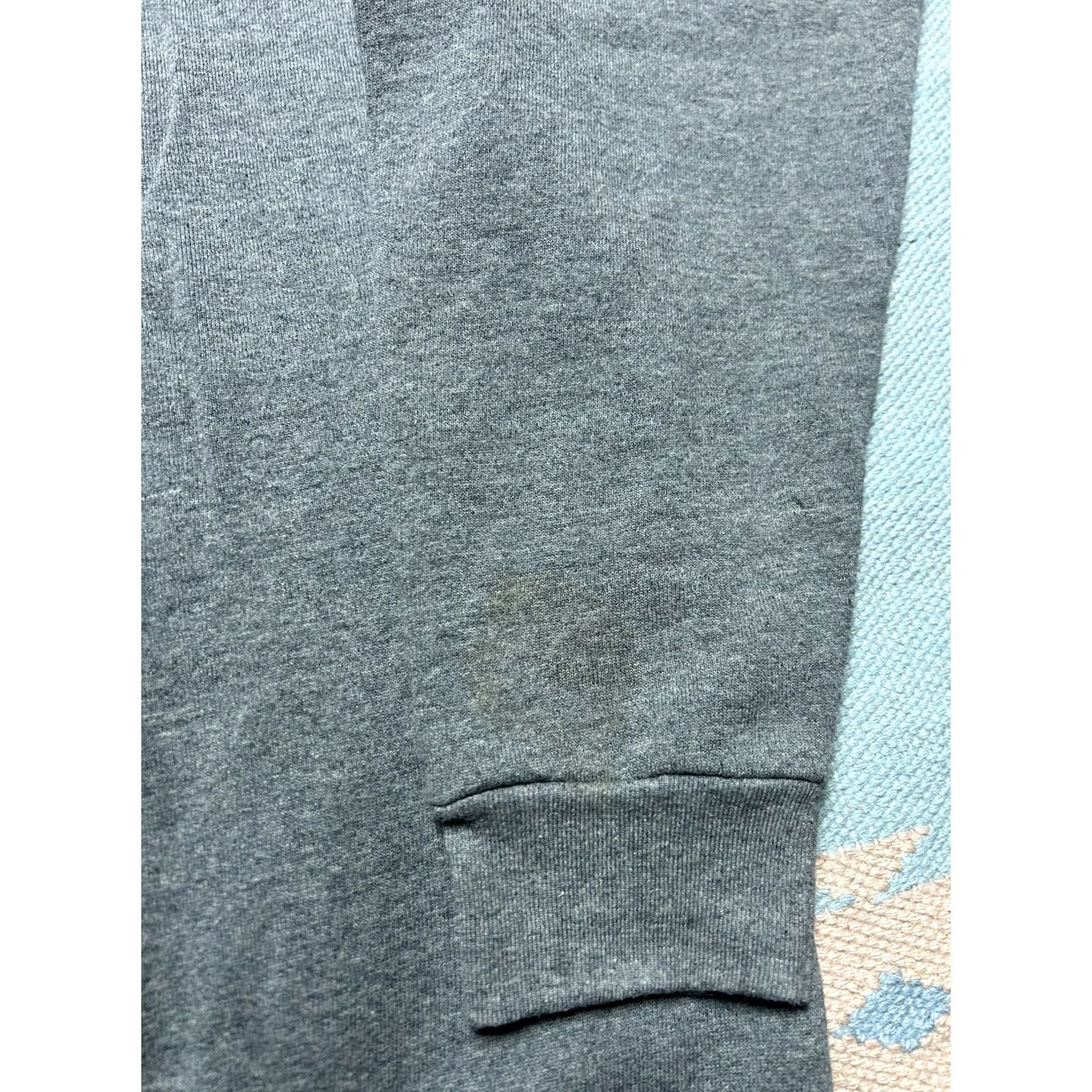 Wilson VINTAGE Sweatshirt Wilson gray pullover Distressed Adult XL Size US XL / EU 56 / 4 - 4 Thumbnail