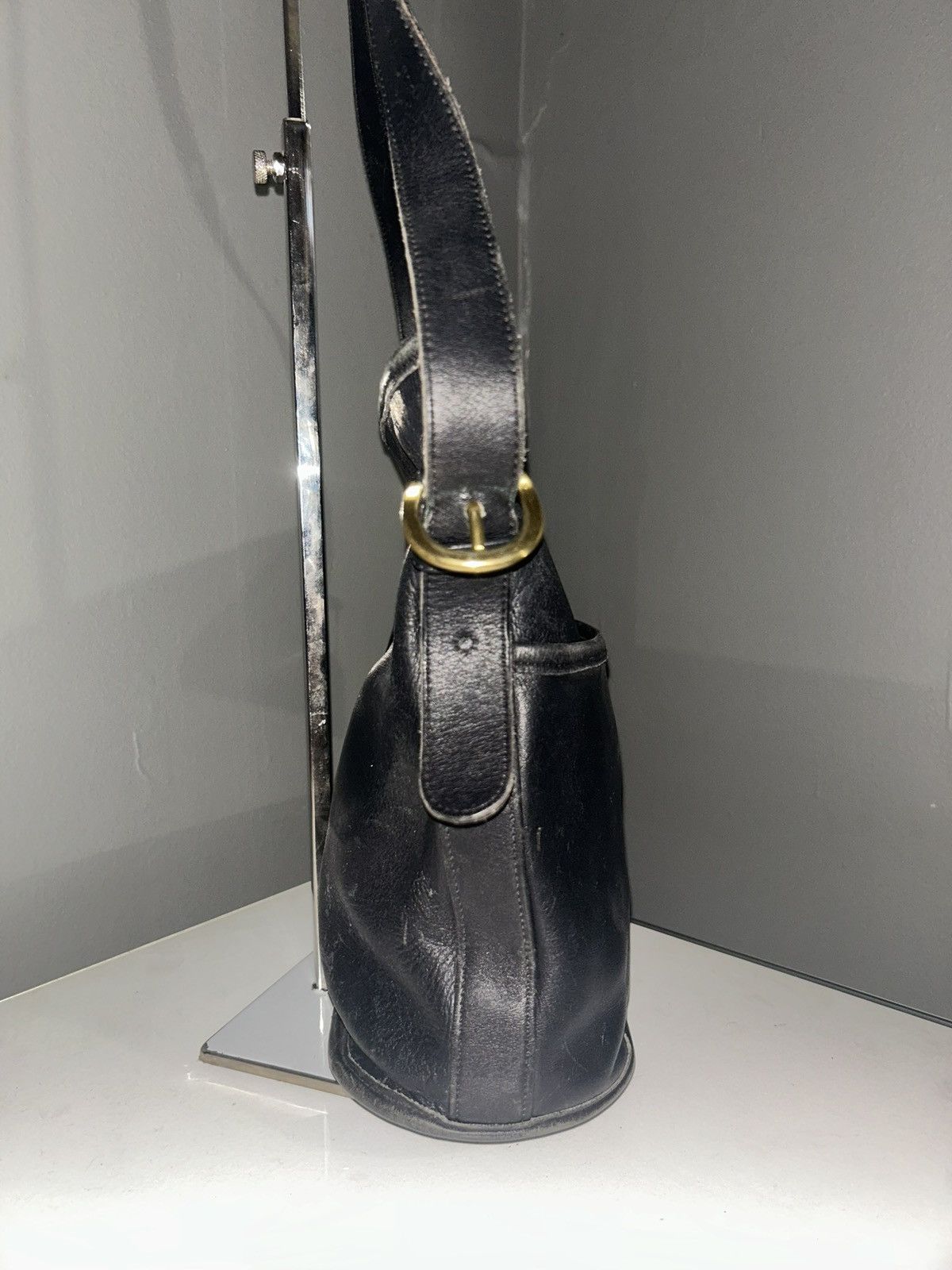 Coach Vintage Coach Navy Blue Leather Bucket Shoulder Bag Size ONE SIZE - 11 Thumbnail