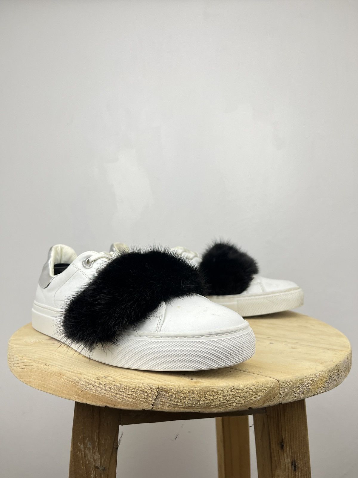 Moncler Leather Mink Furr Strap Size US 9 / IT 39 - 4 Thumbnail