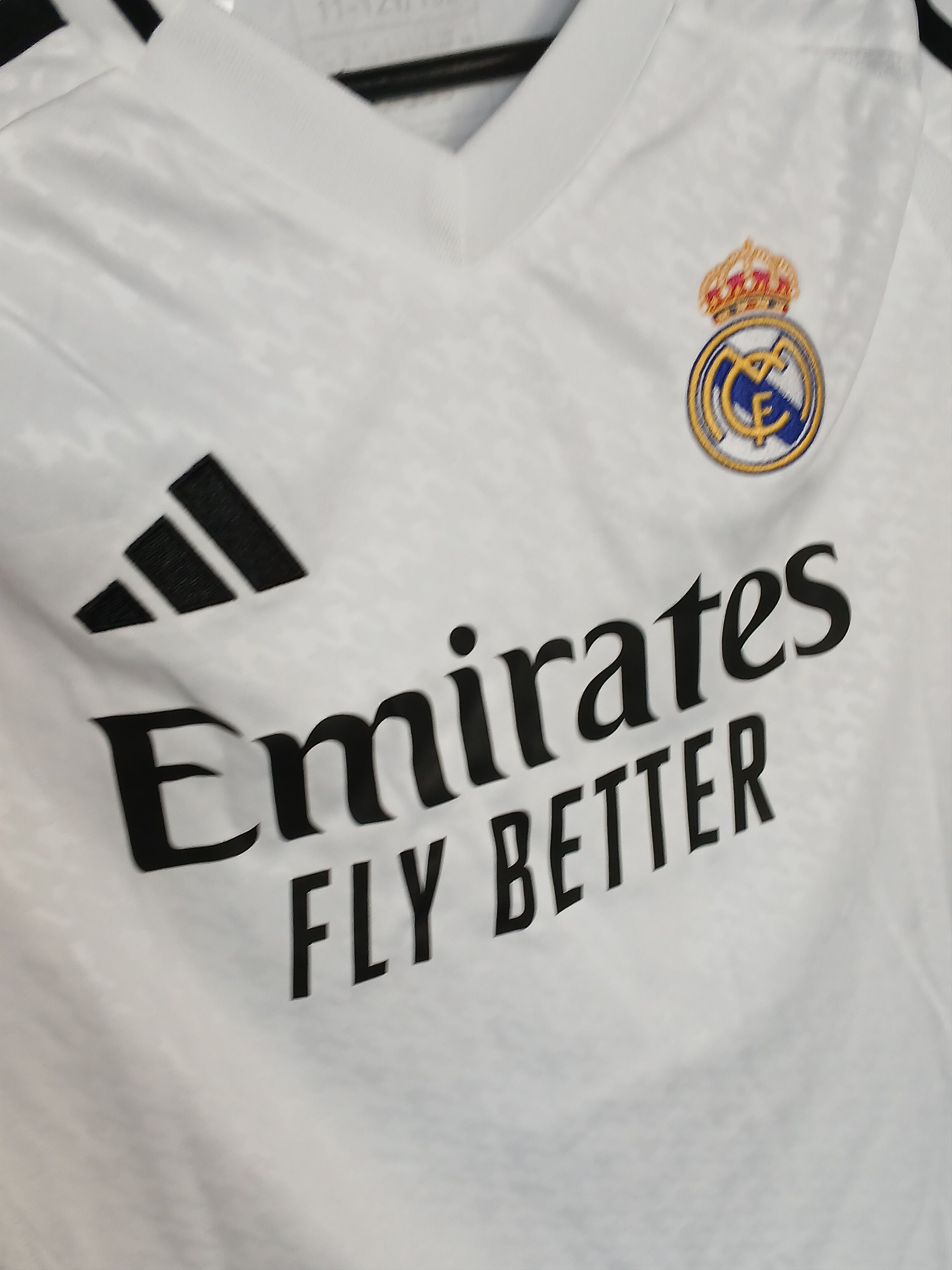 Adidas New KIDS Real Madrid 24/25 Home Football Jersey T-Shirt Size US M / EU 48-50 / 2 - 3 Thumbnail