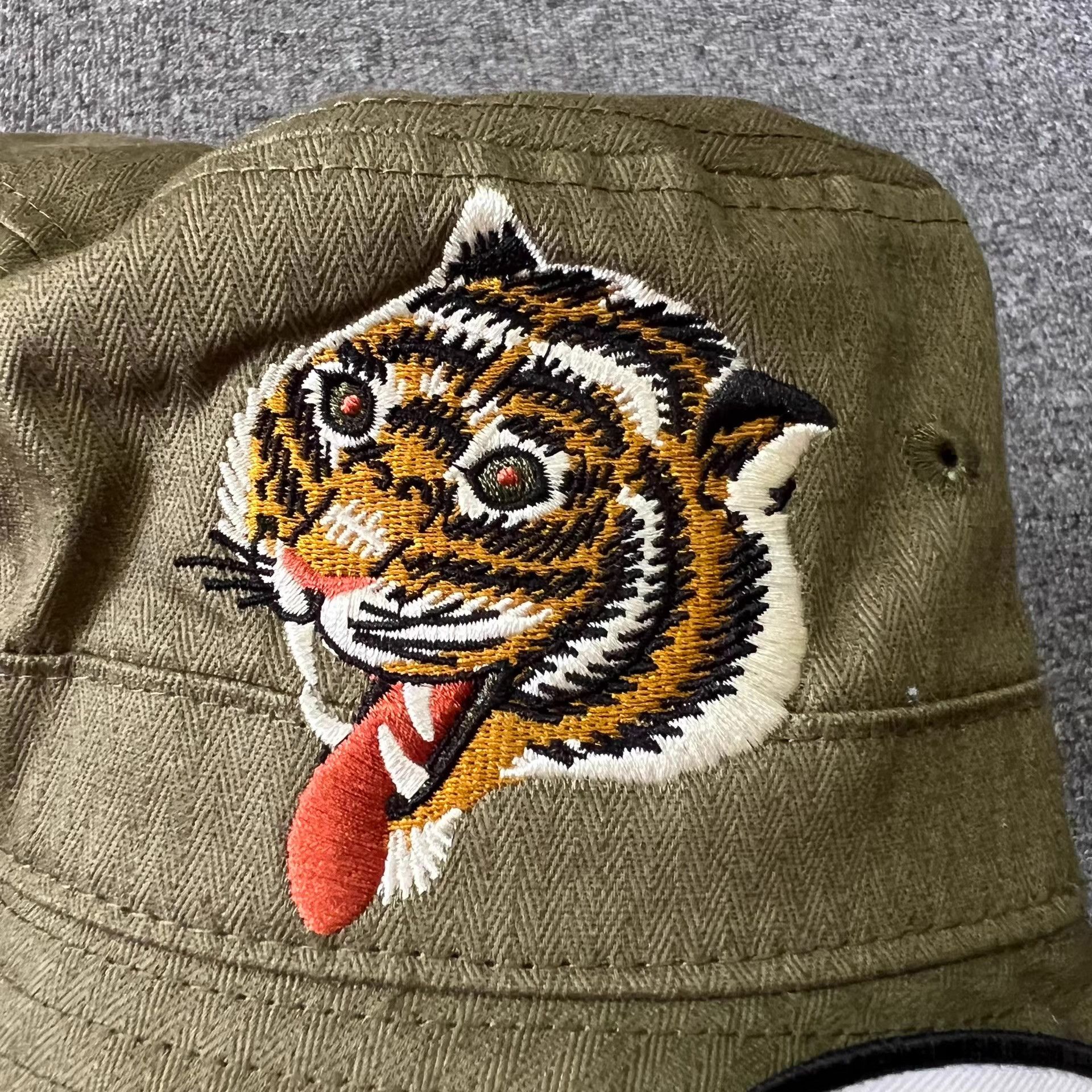 Billionaire Boys Club BBC US Flying Dog & Dollar Embroidered Bucket Hat Q7 Size ONE SIZE - 6 Thumbnail