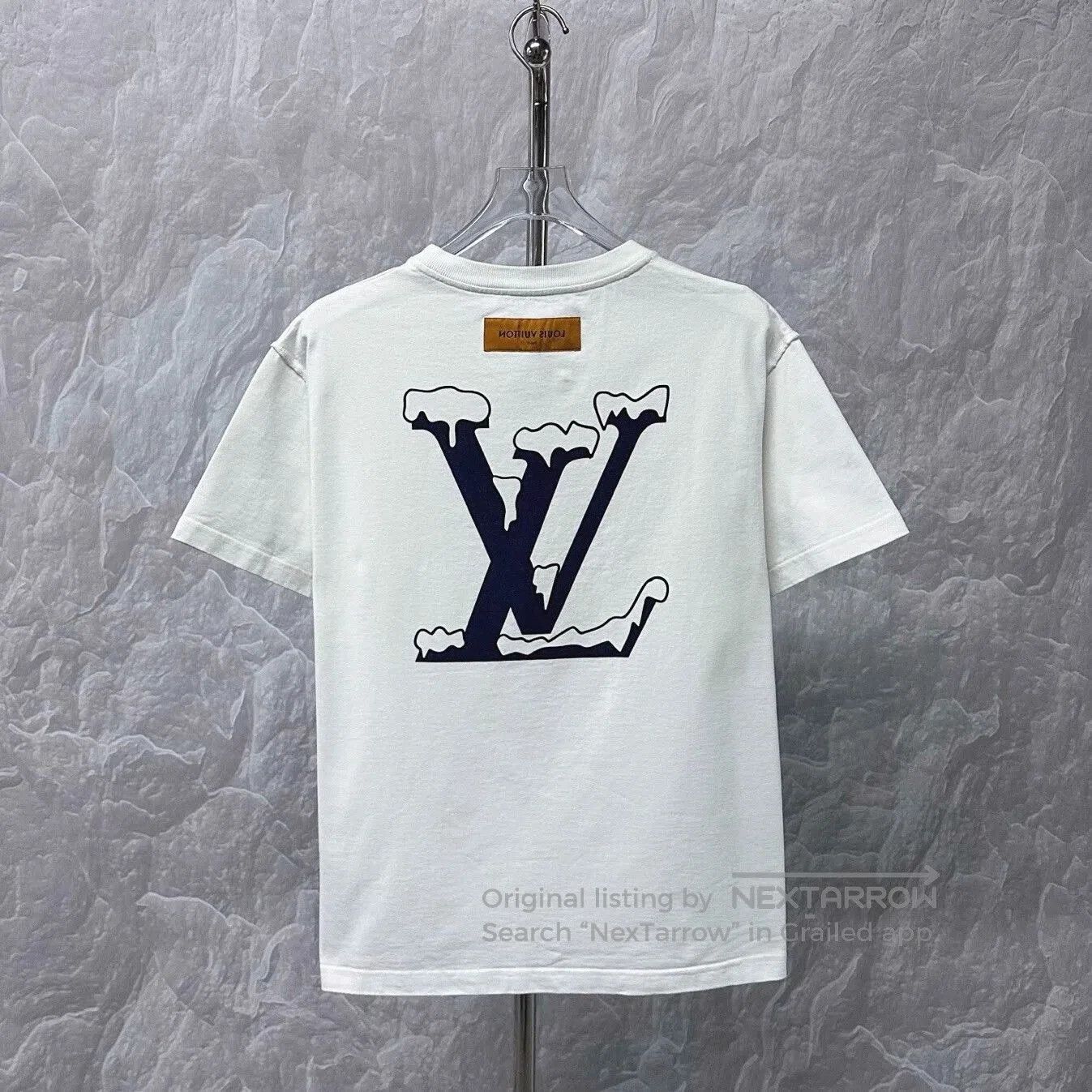 Louis Vuitton louis vuitton snow logo graphic t-shirt. Size US L / EU 52-54 / 3 - 4 Thumbnail