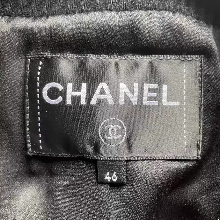 Chanel Chanel Women's Classic Jacket Size XL / US 12-14 / IT 48-50 - 2 Thumbnail