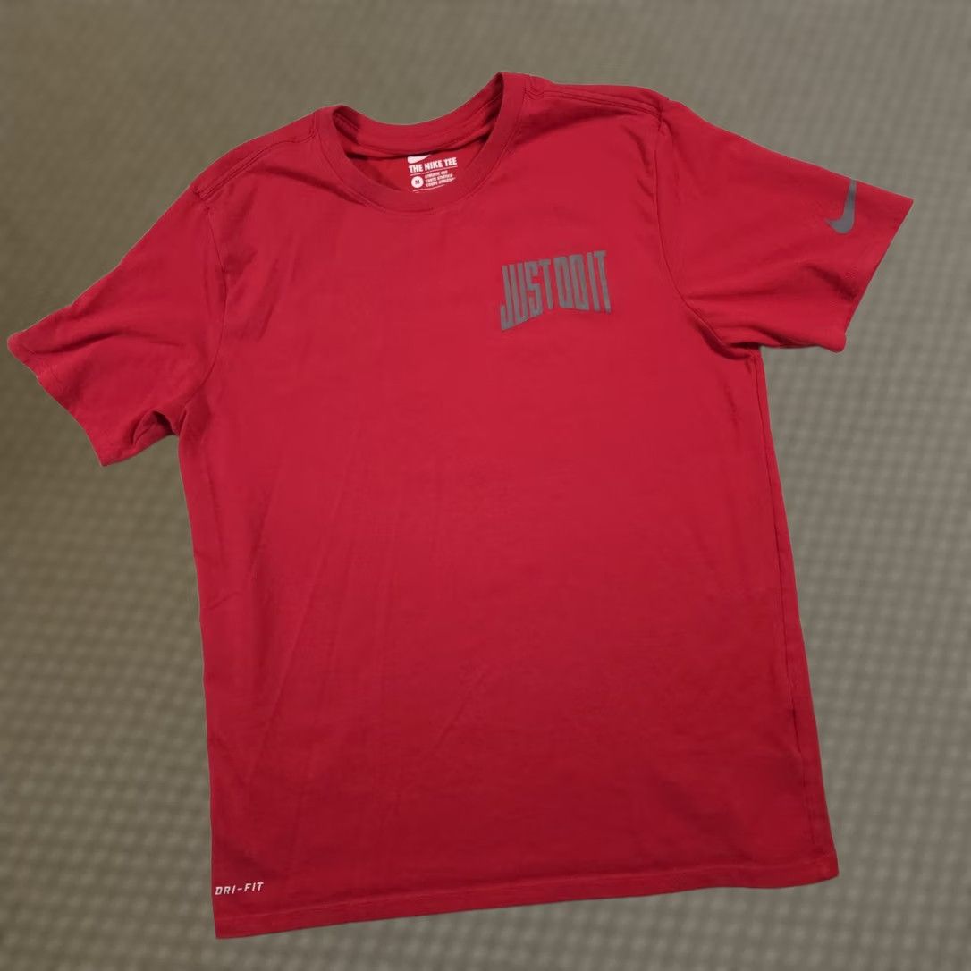 Nike Nike Shirt Mens Medium Red Dri-FIT Just Do It Graphic Athletic Training Tee Size US M / EU 48-50 / 2 - 1 Thumbnail