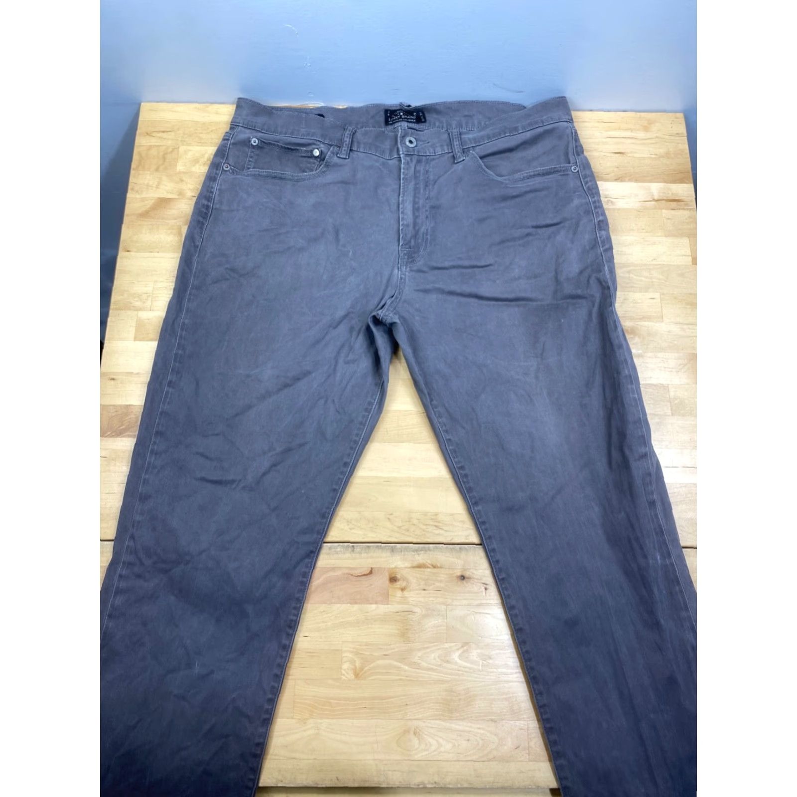 Lucky Brand Lucky Brand 121 Heritage Slim Jeans Mens 38x29 Gray Casual Slim Straight Jeans Men 38 29 Gray Lucky Brand 121 Heritage Slim Jeans Mens Size US 38 / EU 54 - 2 Thumbnail