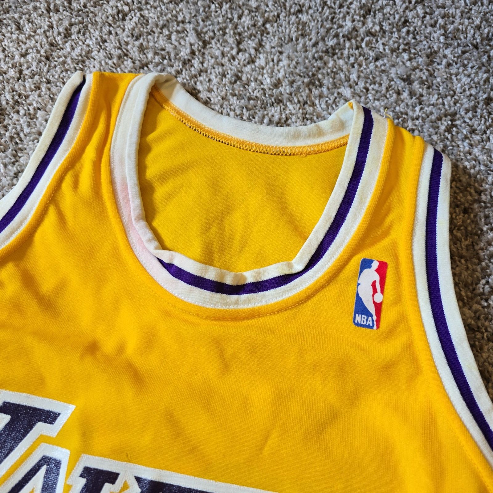 Vintage Los Angeles Lakers Magic Johnson Sand-Knit Jersey L/M Size US L / EU 52-54 / 3 - 4 Thumbnail