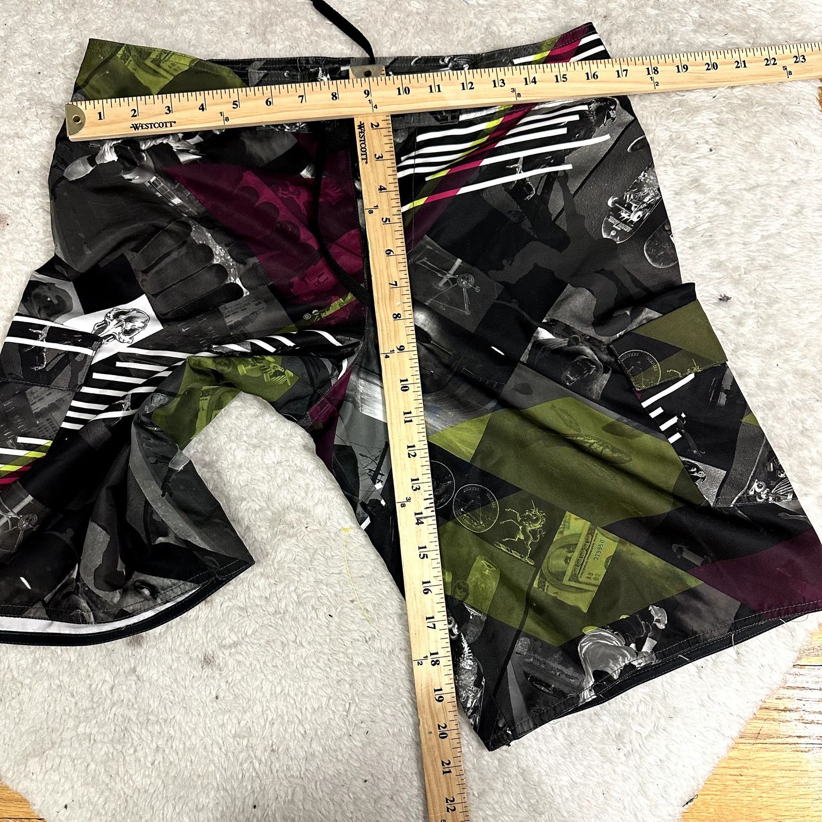 Tony Hawk Tony Hawk Board Shorts Swimsuit Swim Trunks Size 30 Size US 30 / EU 46 - 8 Thumbnail