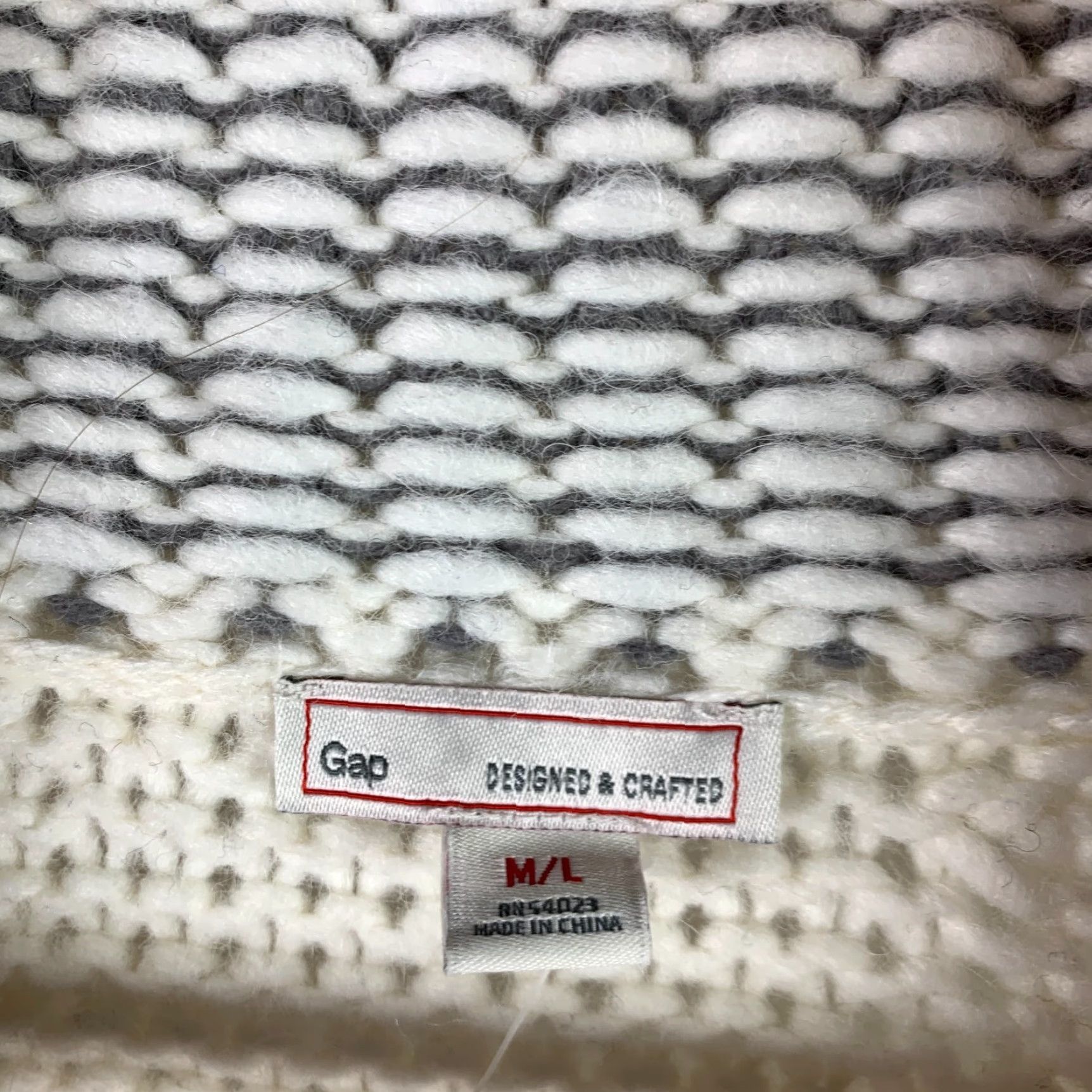 Gap Gap Cardigan Sweatshirt Wool Blend Open Front Southwestern Geometric M/L Womens NWT White" Size M / US 6-8 / IT 42-44 - 3 Thumbnail