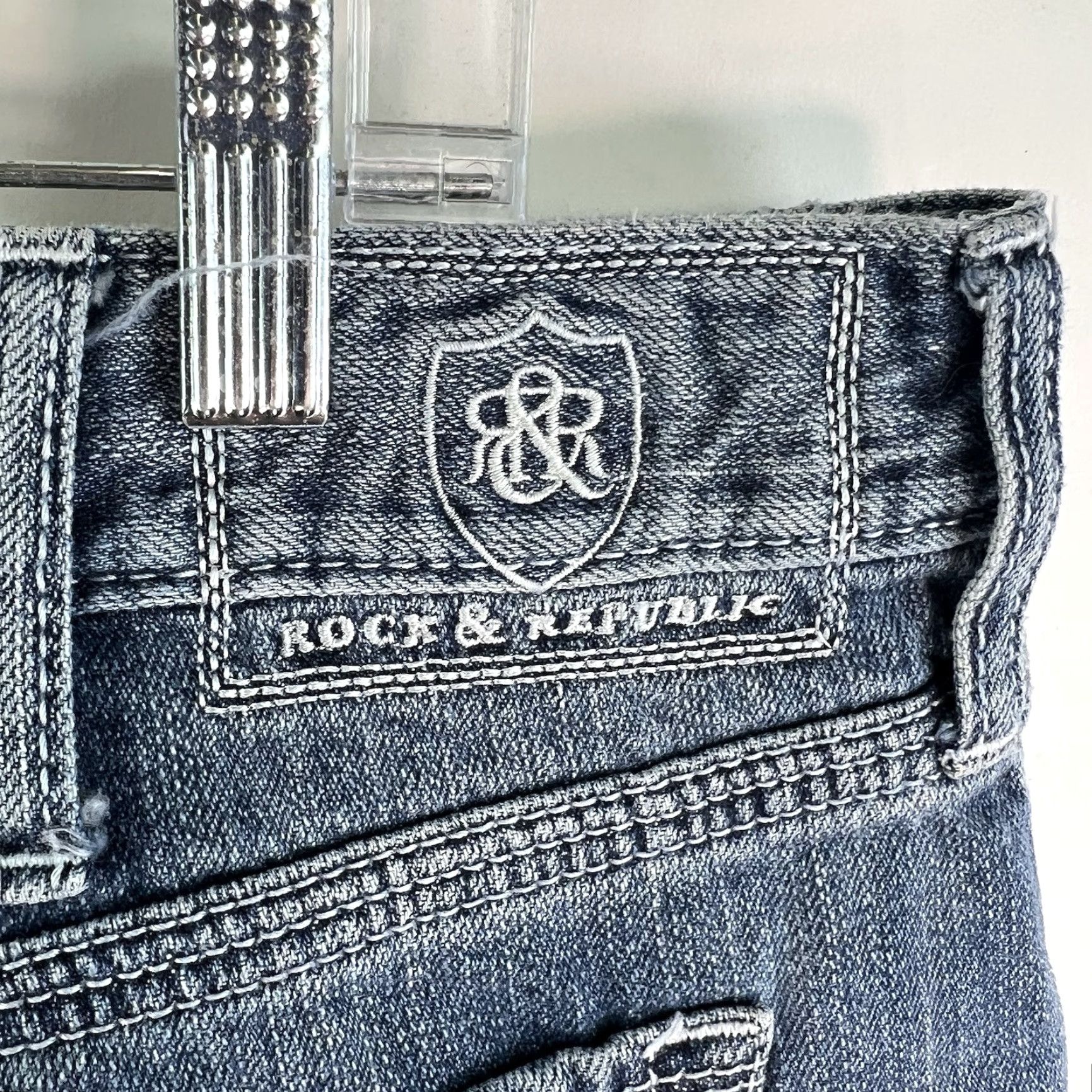 Vintage VINTAGE Rock & Republic Henlee Jeans Straight Men 38x32 Distressed 90s Grunge Blue Denim Jeans Mens Size US 38 / EU 54 - 6 Thumbnail