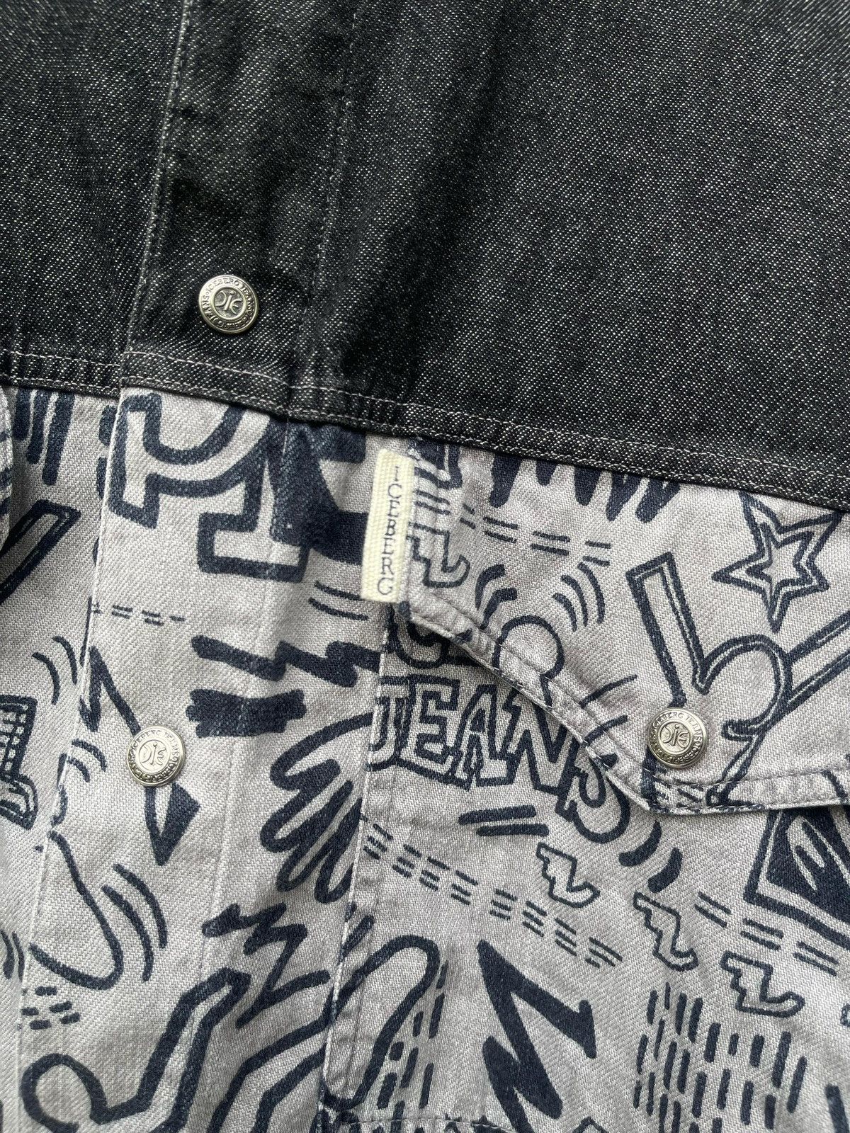 Iceberg × Keith Haring × Vintage 90s Iceberg Keith Haring Fullprint Button Shirt Size US M / EU 48-50 / 2 - 10 Thumbnail