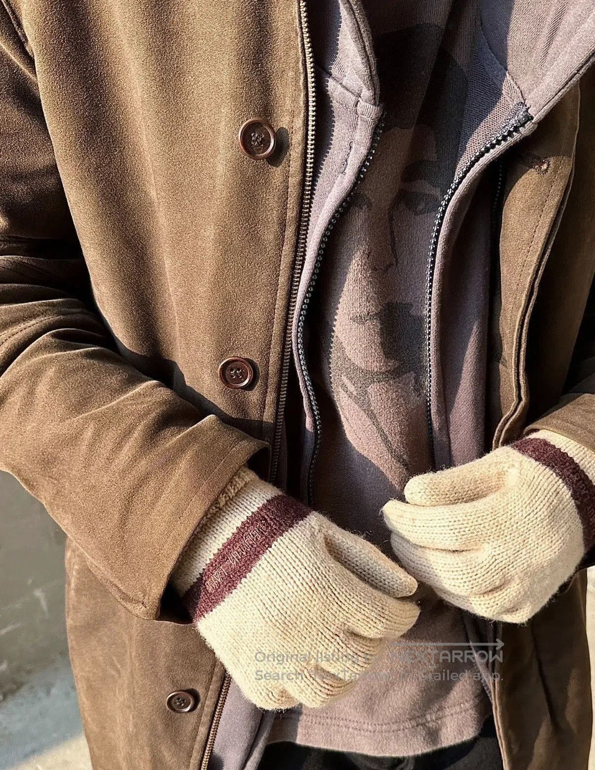 Helmut Lang White Knit Gloves with Brown Stripe. Size ONE SIZE - 4 Thumbnail