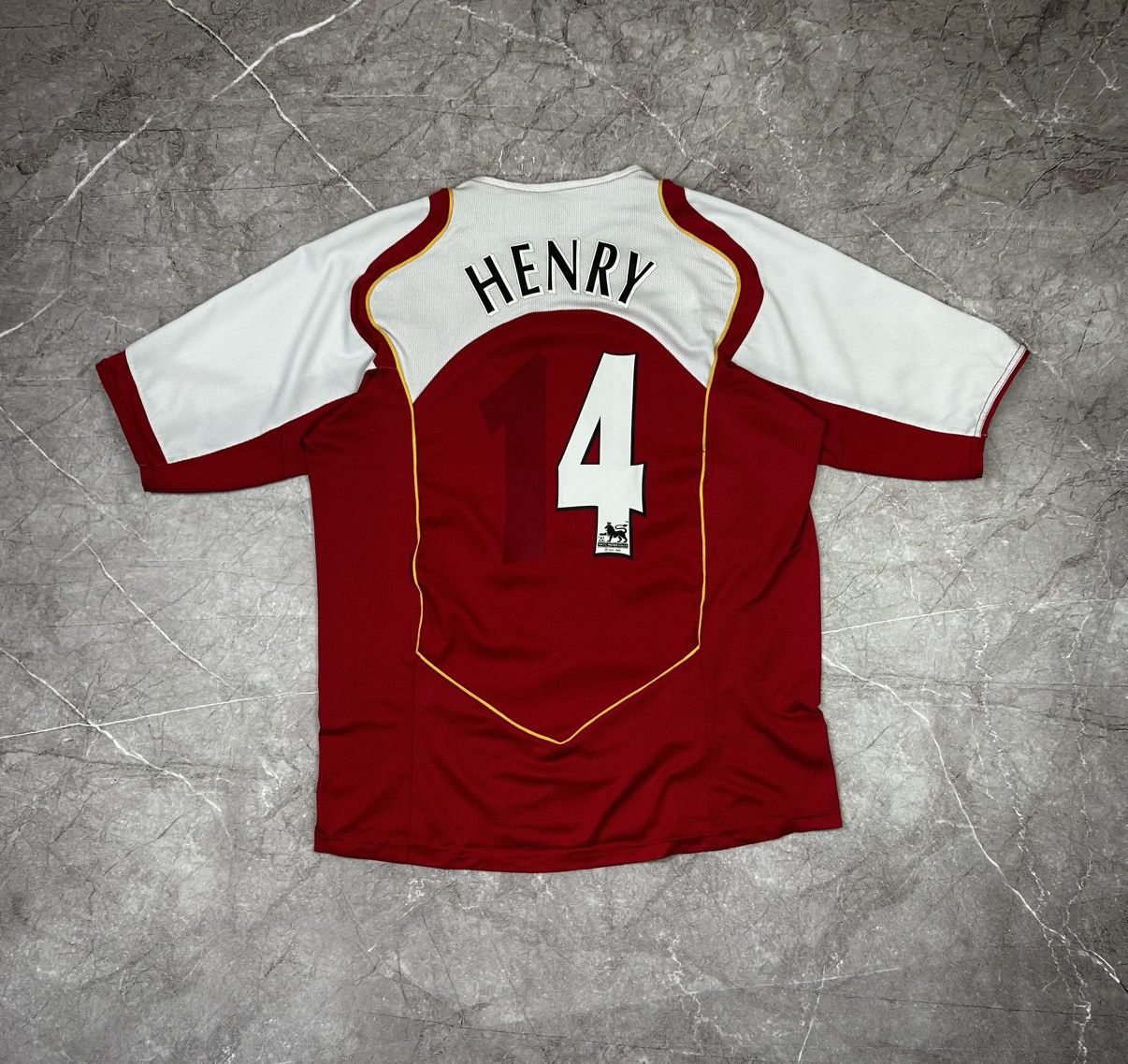 Nike × Vintage Nike Arsenal Thierry Henry 2004/05 vintage soccer jersey Size US L / EU 52-54 / 3 - 2 Thumbnail