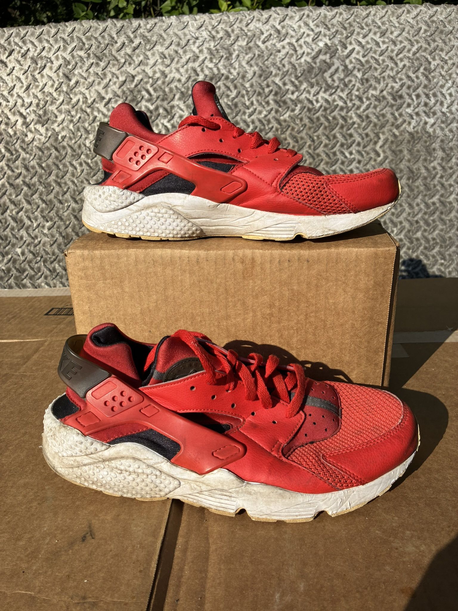 Nike Nike Air Huarache Habanero Red/Black 318429-609 Running Size US 12 / EU 45 - 1 Thumbnail