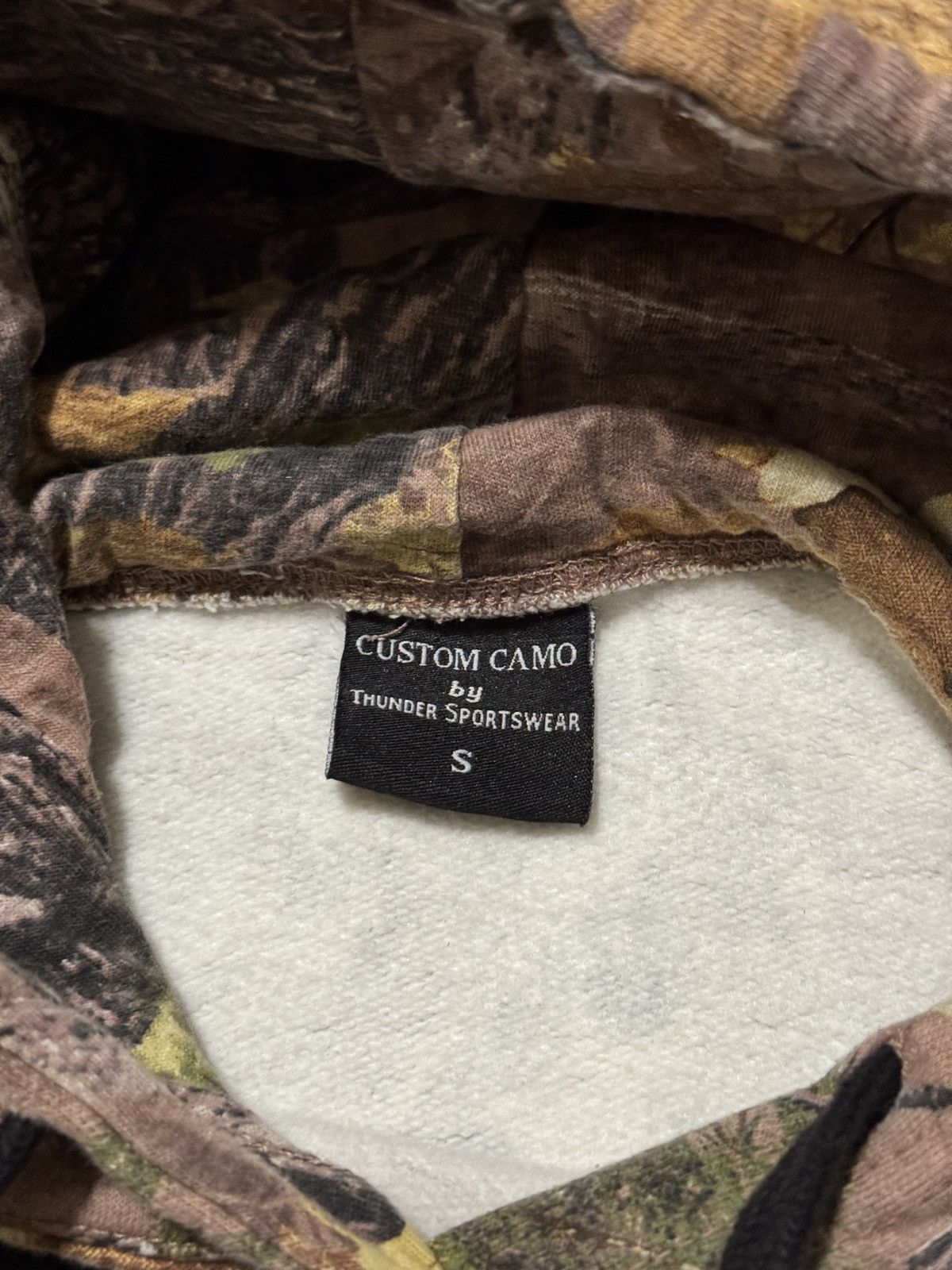 Vintage Y2K Tree Camo Outdoors Hoodie Hip Hop Grunge Sweatshirt Size US S / EU 44-46 / 1 - 2 Thumbnail