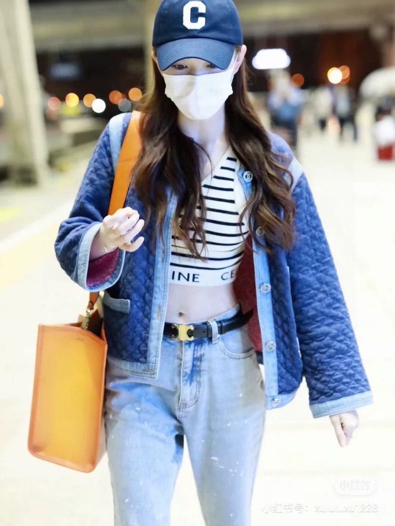Chanel Chanel Denim cotton jacket Size XS / US 0-2 / IT 36-38 - 1 Thumbnail