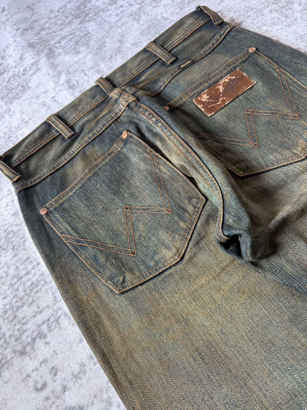 If Six Was Nine 2000s Wrangler Heavy Mud Wash Straight Loose Jeans Size US 30 / EU 46 - 18 Thumbnail