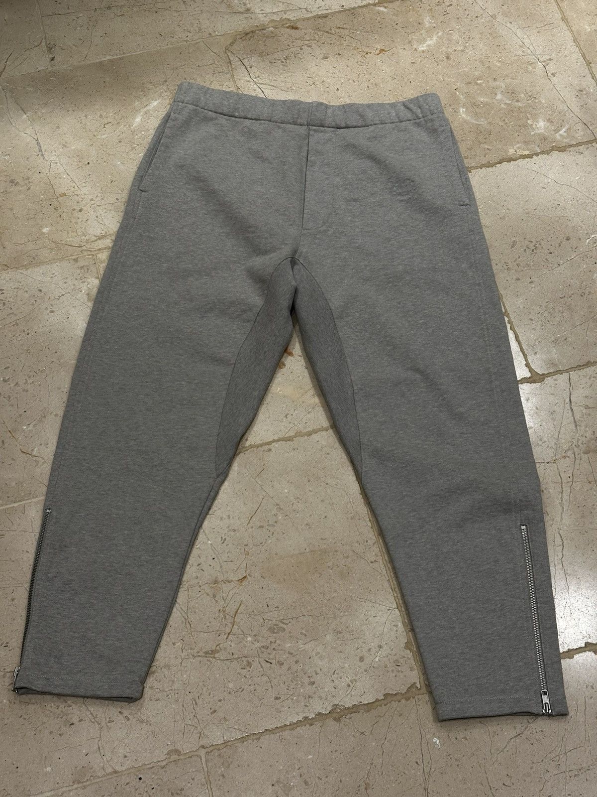 Maison Margiela Maison Margiela Zip Icon Logo Sweatpants Size US 32 / EU 48 - 1 Thumbnail