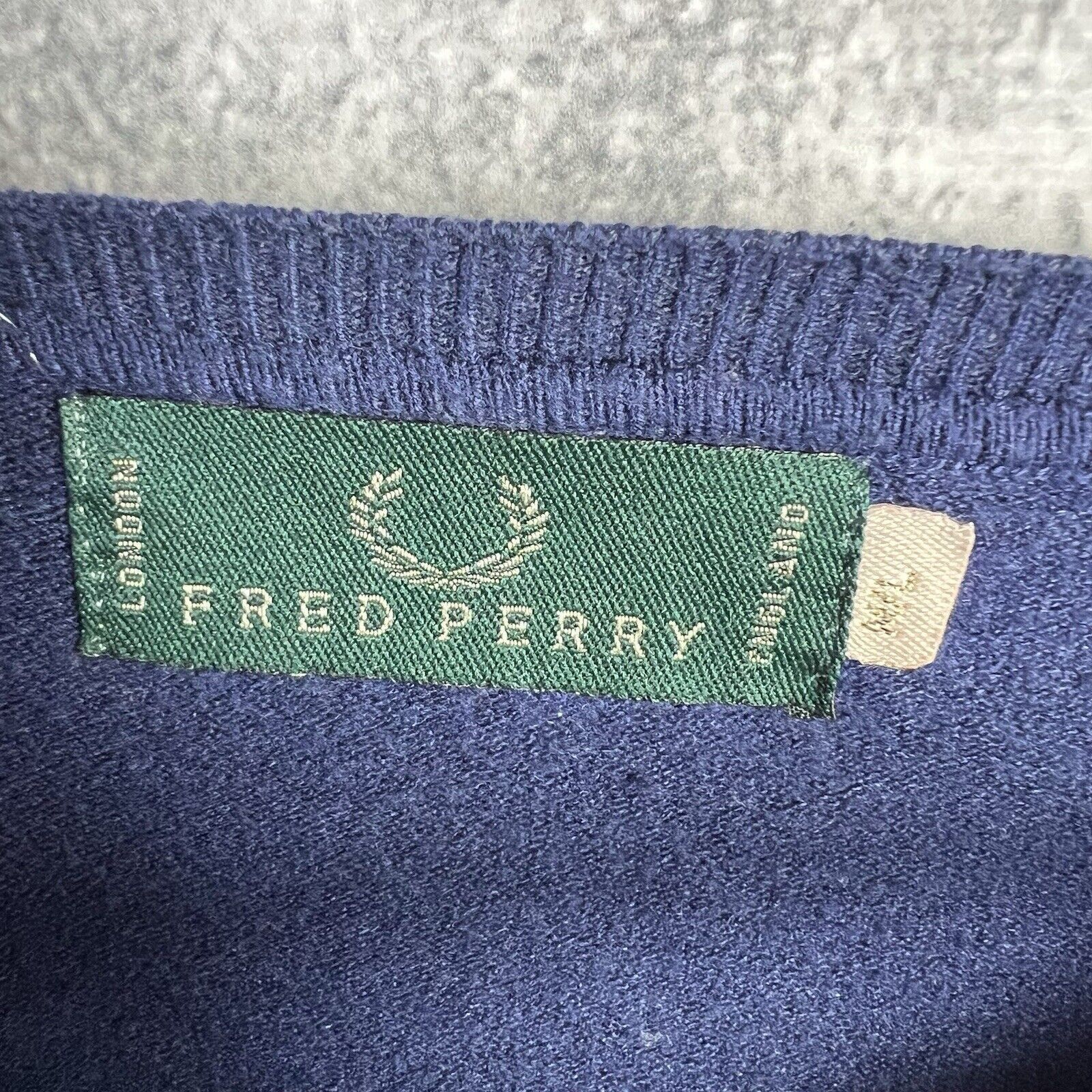 Fred Perry Fred Perry Vintage Sweater V-Neck Men's Size M Long Sleeve Size US M / EU 48-50 / 2 - 2 Thumbnail